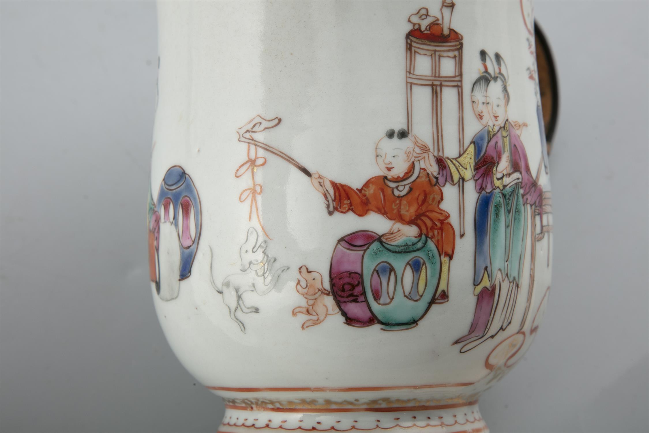 A GROUP OF SIX (6) MOSTLY FAMILLE ROSE PALETTE CHINESE EXPORT PORCELAINS China, Qing Dynasty, 18th - Image 3 of 10