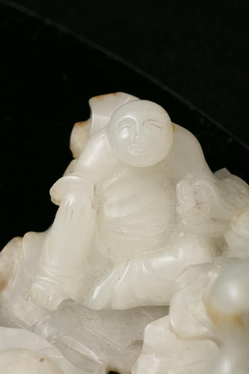 A RUSSET AND WHITE JADE GROUP OF HEHE / ERXIAN 和合二仙 China, Qing Dynasty Carved in the round out of a - Image 7 of 9