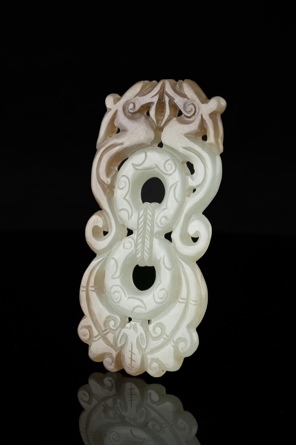 A GROUP OF THREE (3) JADE CARVINGS China The first one is an open-worked 'ruyi' plaque. The second - Image 16 of 17