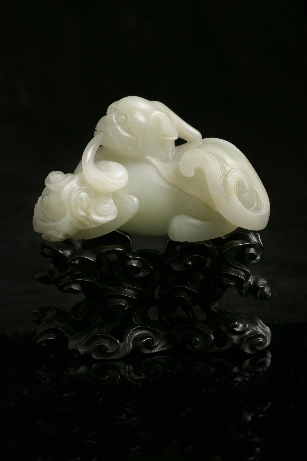 A JADE CARVING OF A PIXIE / BIXIE China, Qing Dynasty, 18th to 19th century Offered at auction - Image 20 of 20