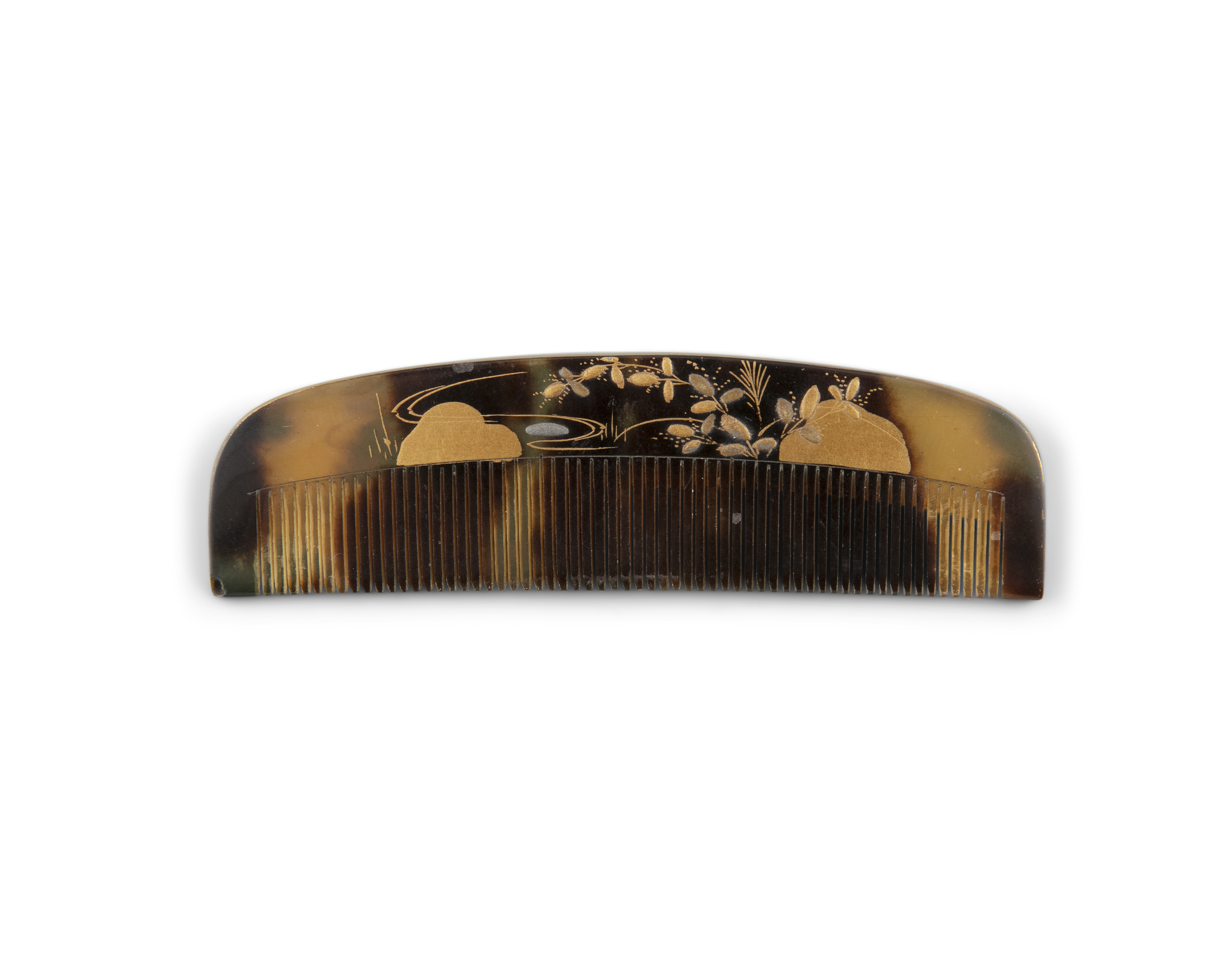 *A GILT LACQUERED TORTOISE SHELL COMB, KUSHI Japan, Meiji period Adorned with a landscape and with