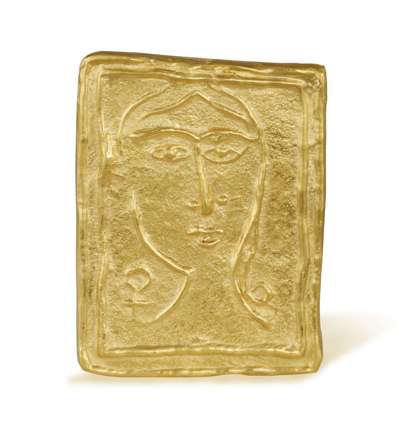 A RARE AND COLLECTIBLE GOLD 'PETITE TÊTE CARÉE' PENDANT, BY ANDRÉ DERAIN (1880-1954) A rare 23K