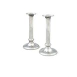 A PAIR OF AMERICAN GYLLENBERG & SWANSON SILVER CANDLESTICKS, early 20th century, each with circular