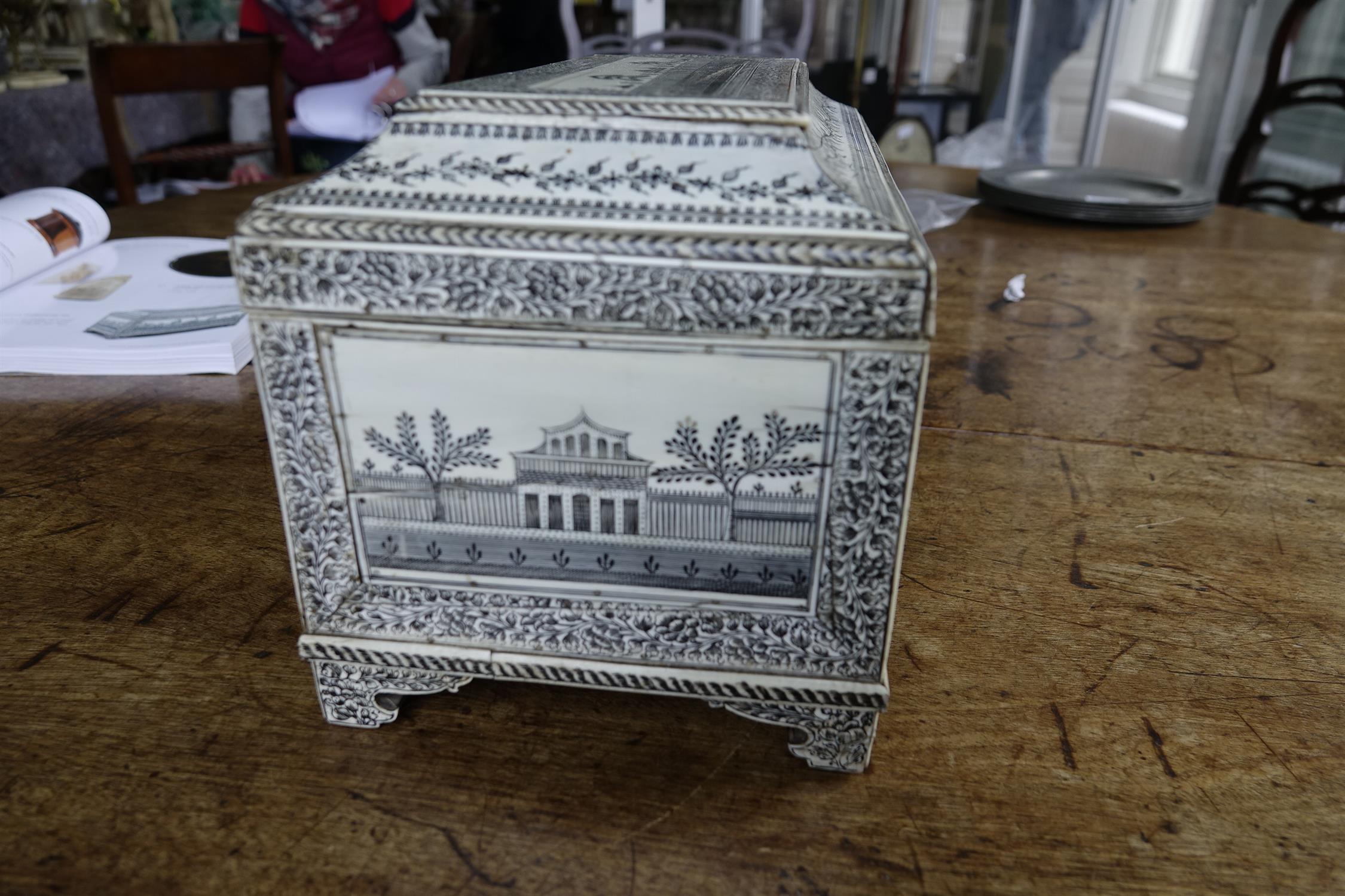 AN ANGLO-INDIAN VIZAGAPATAM TEA CASKET, c.1800, engraved overall in black ink with foliate borders - Image 6 of 22