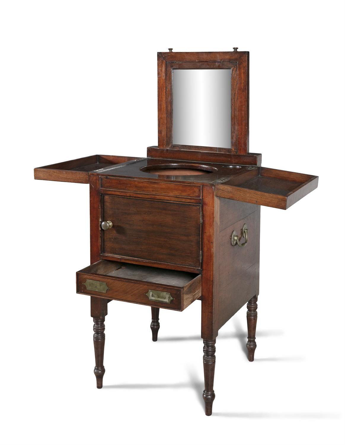 A GEORGE III MAHOGANY TOILET COMMODE, C.1800, of rectangular shape with outfolding top, - Bild 2 aus 2