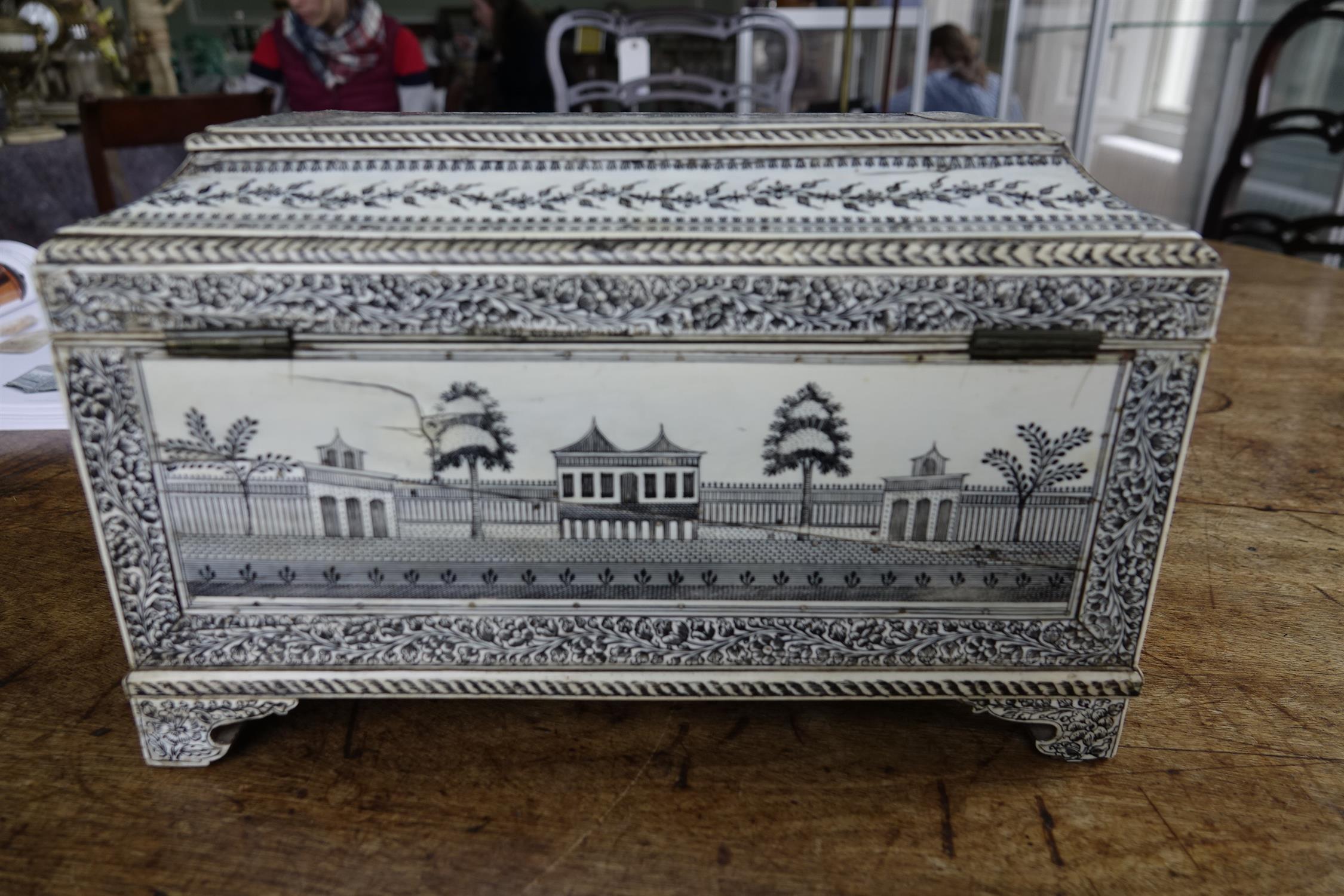 AN ANGLO-INDIAN VIZAGAPATAM TEA CASKET, c.1800, engraved overall in black ink with foliate borders - Image 7 of 22