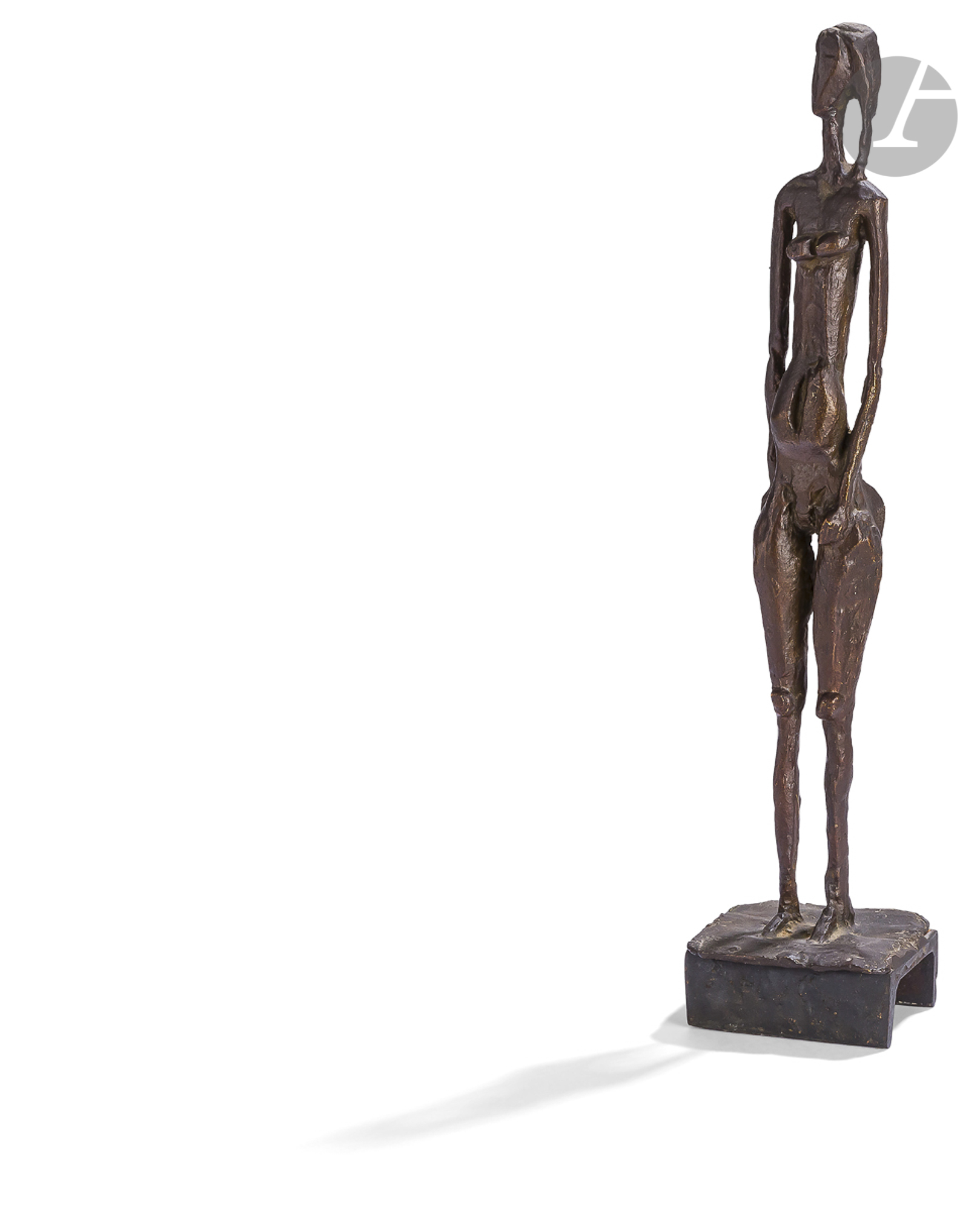 Osvaldo STIMM [argentin] (1923-2014)Nu debout, 1962Épreuve en bronze patiné brun.Signée et numérotée