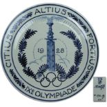 Wandteller 1928 - Handbemalter Keramikwandteller. „IXe Olympiade Amsterdam 1928. Citus Altius
