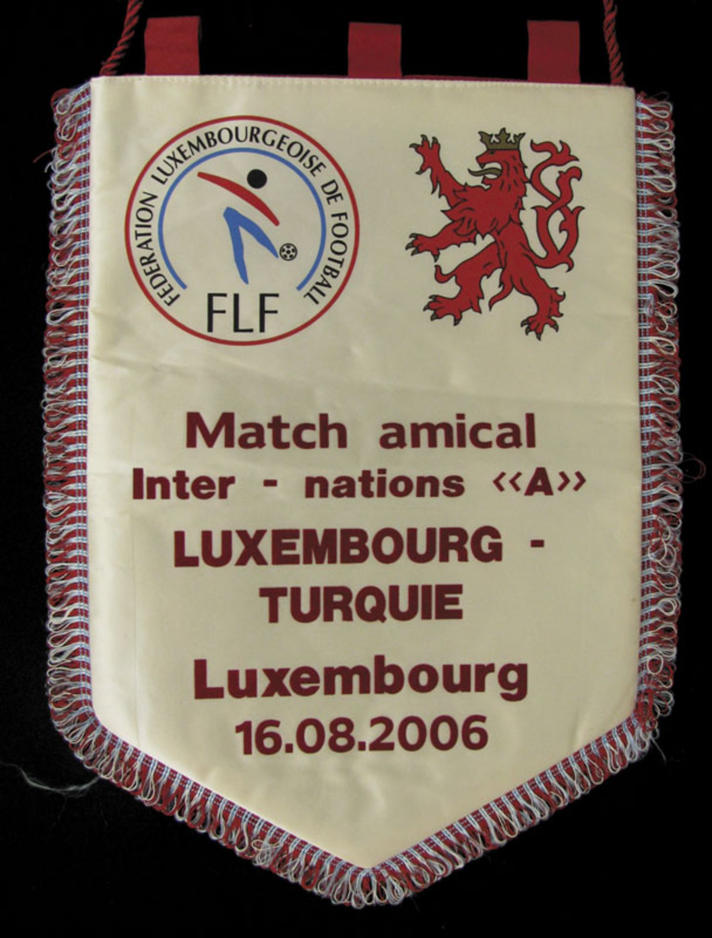 Pennant EURO Cup Quali 2004. Luxemburg - Decorative flocked match pennant "Match amical Inter - nati