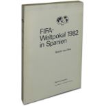 Marotzke - FIFA-Weltpokal 1982 in Spanien. Bericht der FIFA. Deutsche Ausgabe. Seperatdruck -