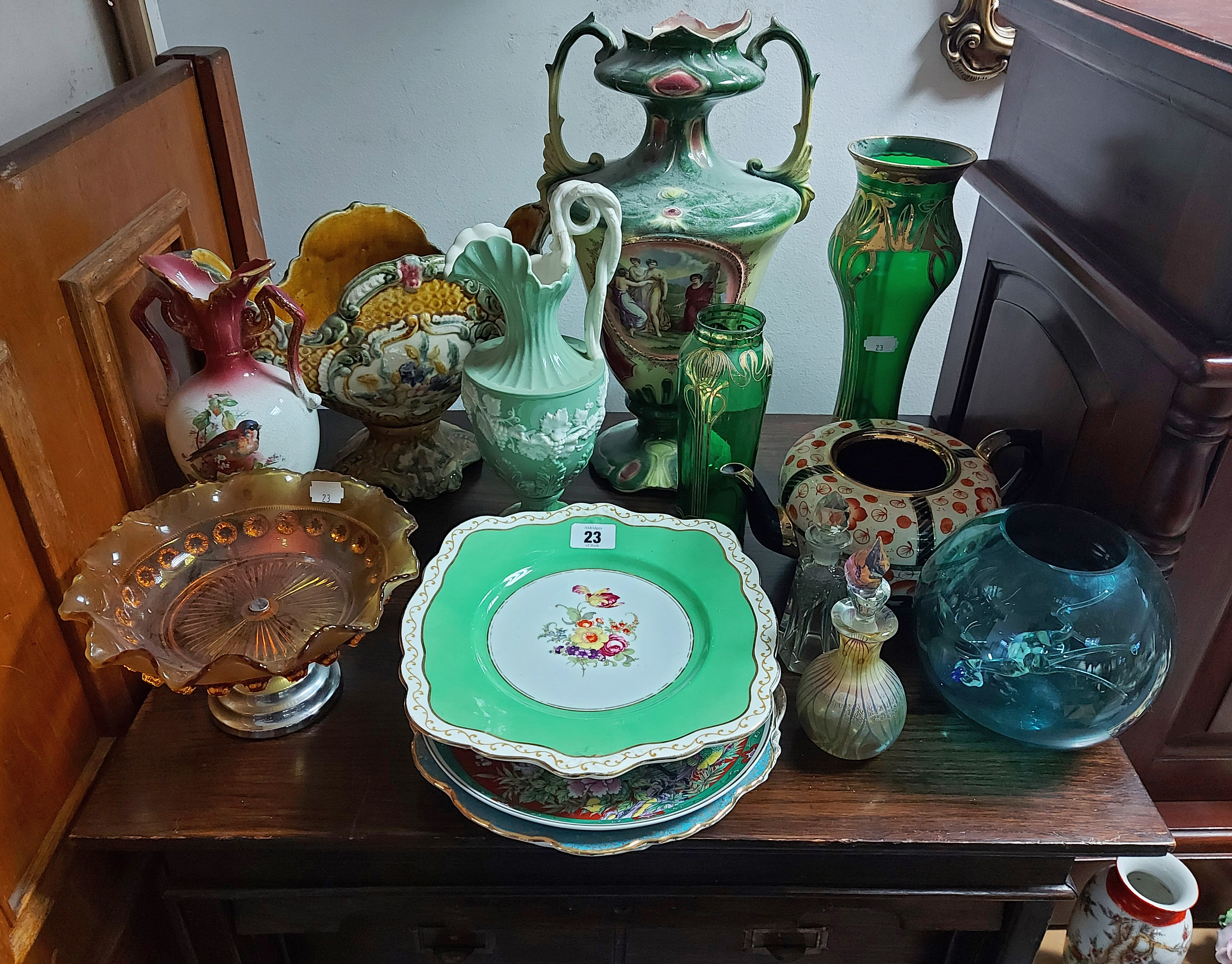 Various items of decorative china, pottery, & glassware, part w.a.f.