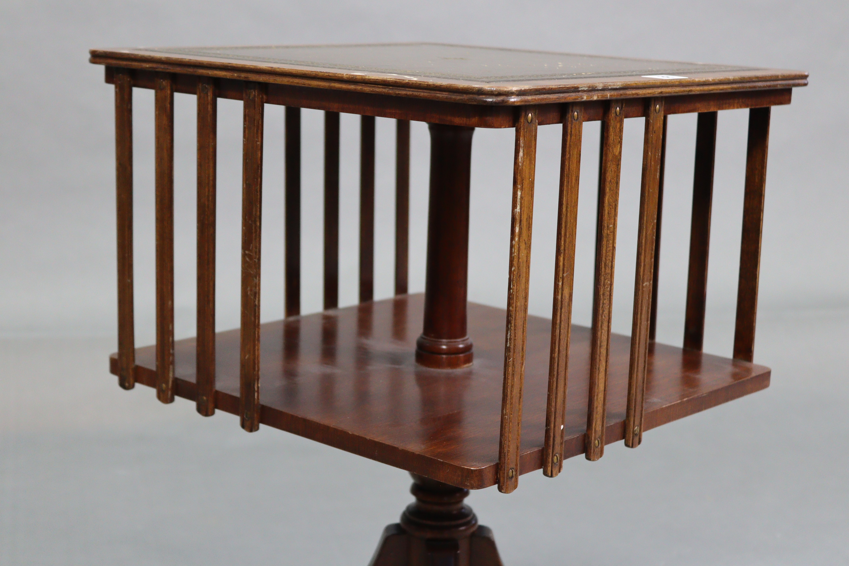 A reproduction mahogany table-top revolving bookcase inset gilt-tooled green leather, & on vase- - Image 3 of 3