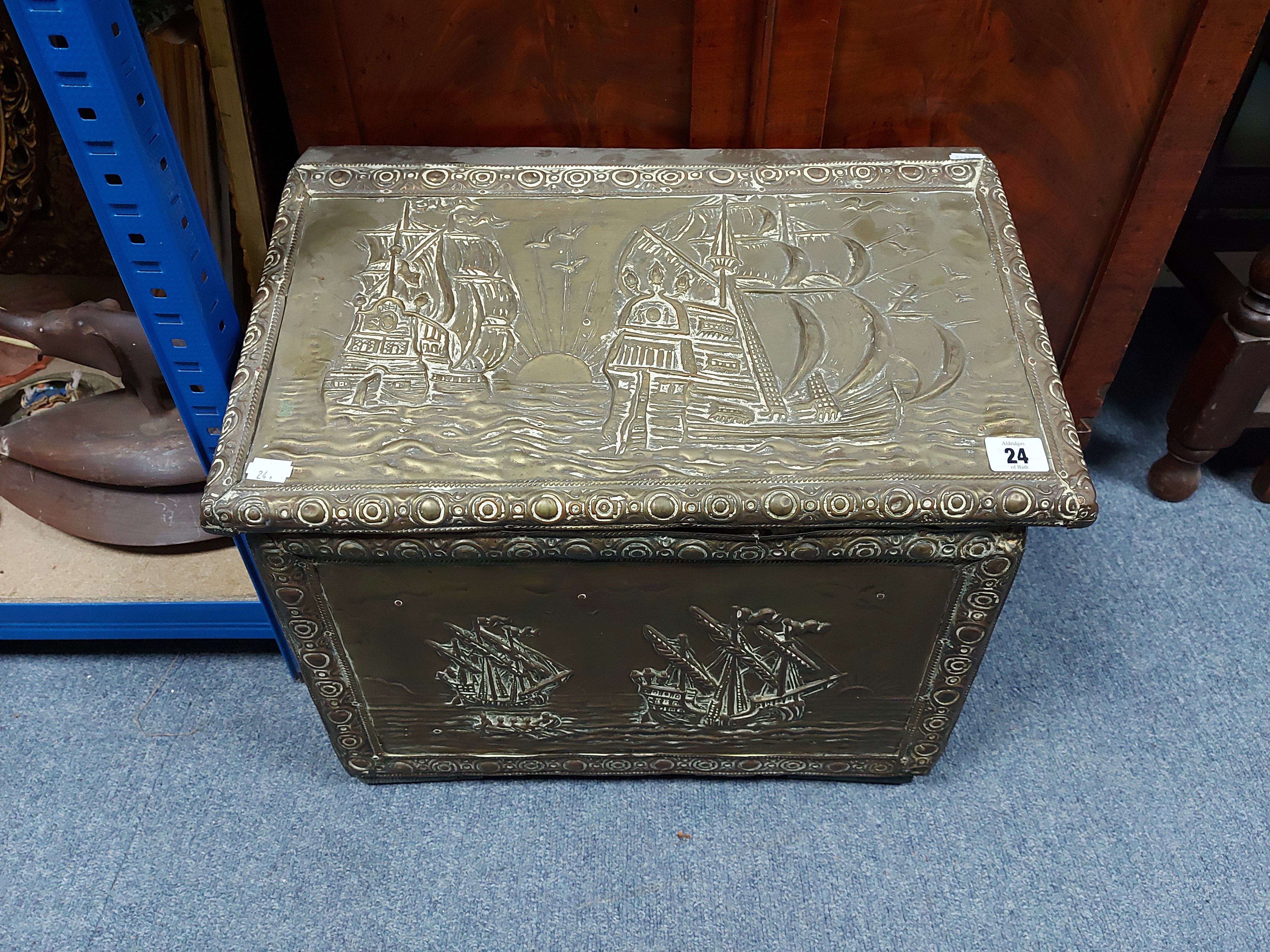 Two mid-20th century oak-cased mantel clocks, two 19th century trinket boxes, various items of - Image 4 of 4