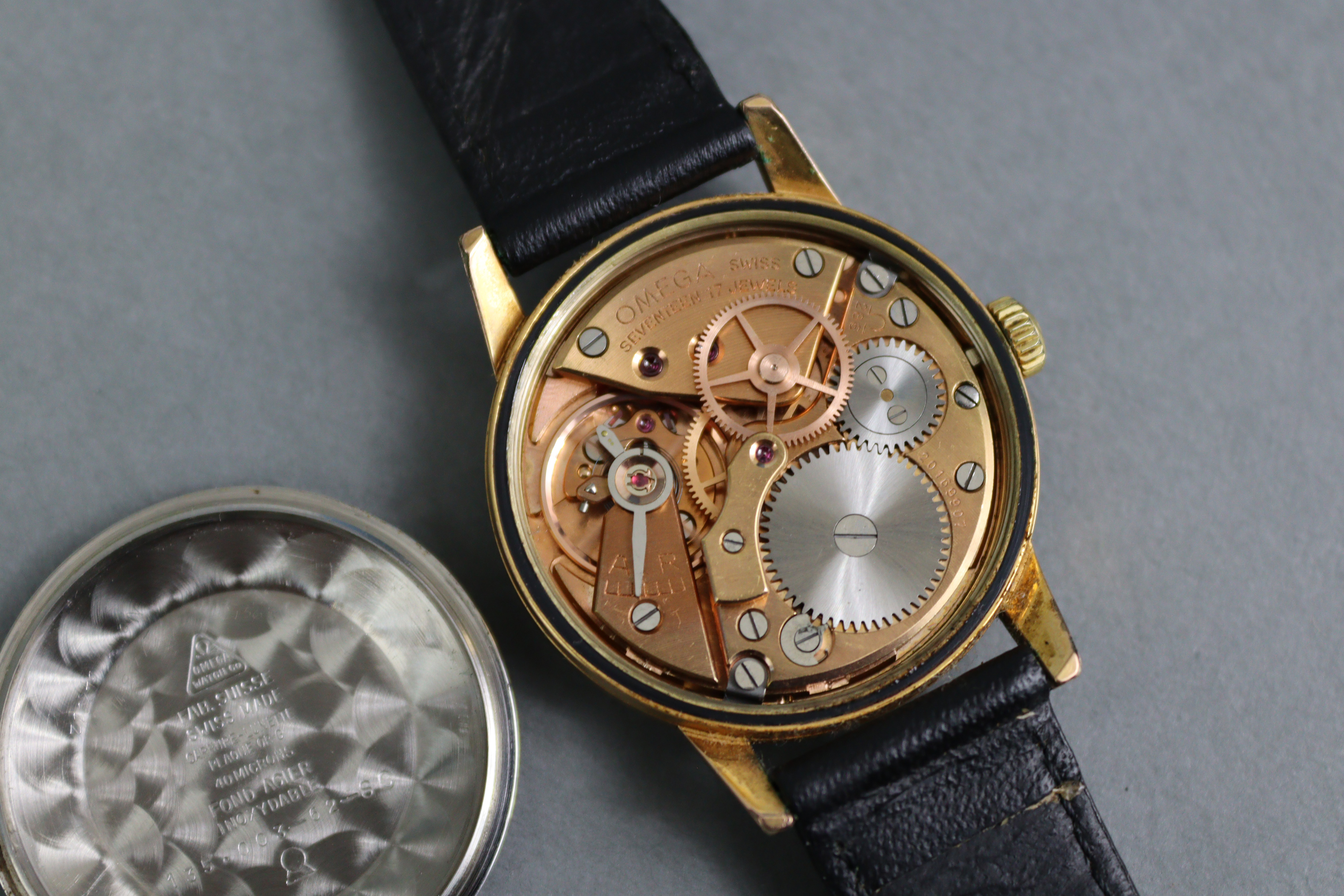 An Omega Seamaster gent’s wristwatch, the champagne dial with portrait of Sheik Essa Bin Sulman Al- - Image 5 of 7