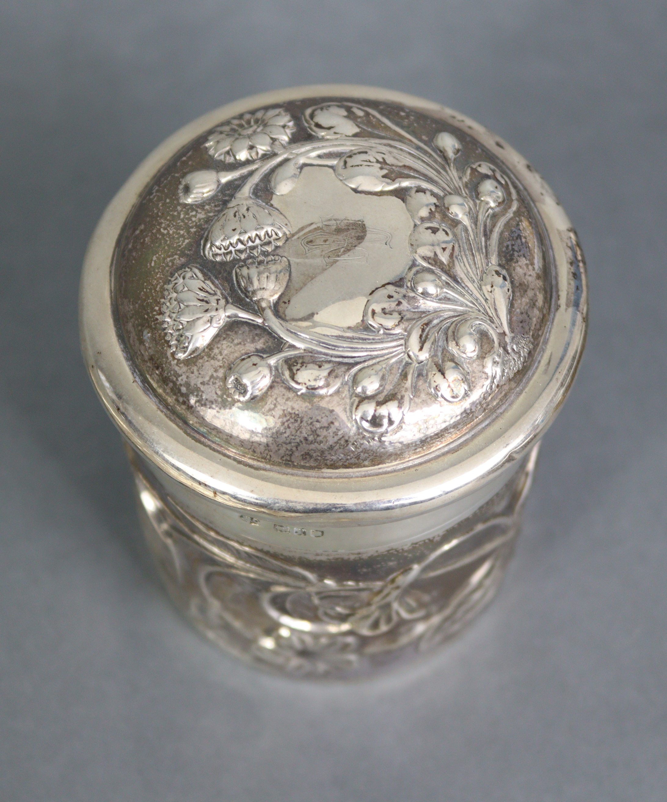 An Edwardian silver dressing table tray with raised crimped border, embossed decoration of - Image 6 of 9