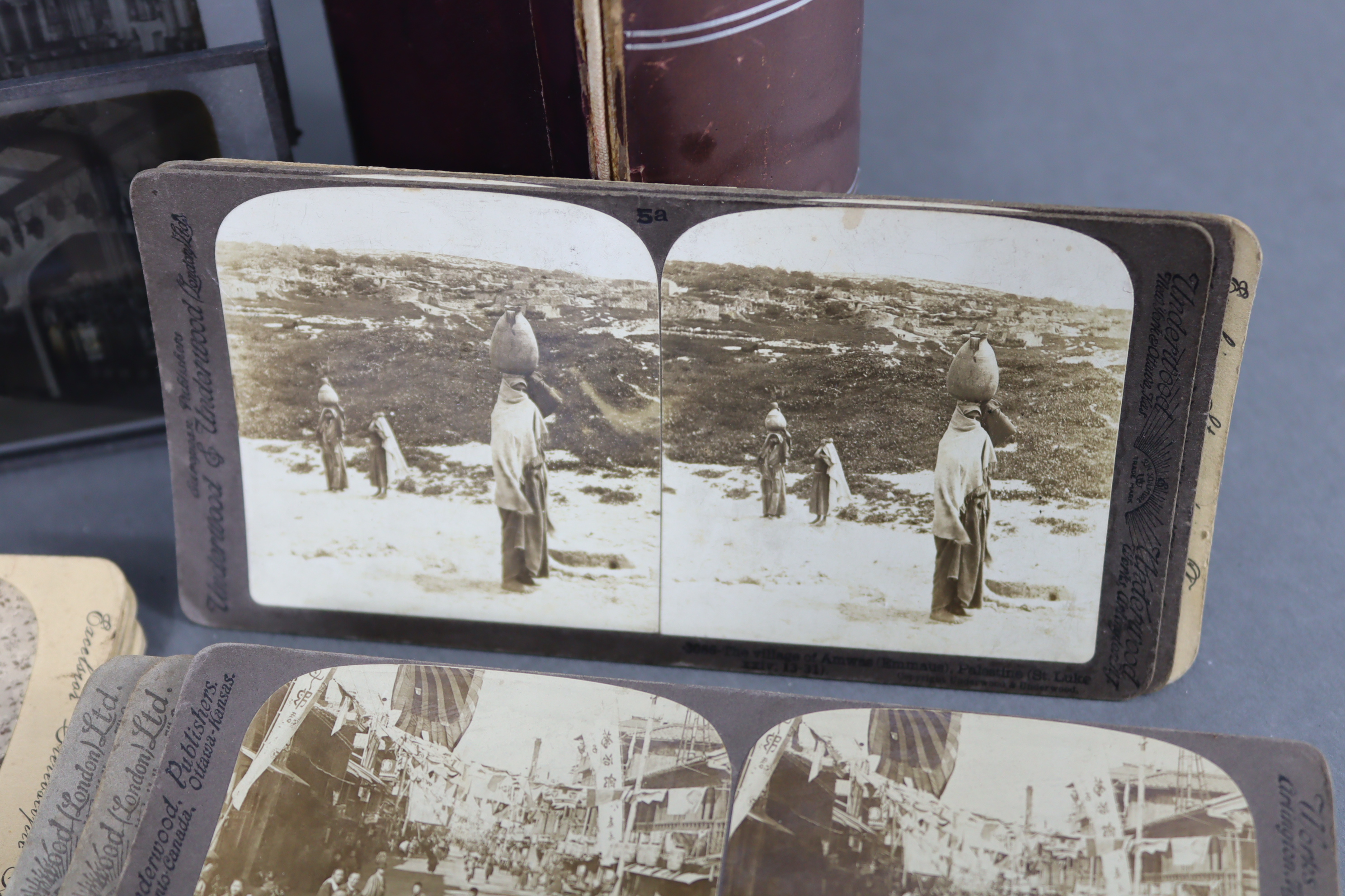 A quantity of assorted stereoview cards; together with a stereo-card viewer; & three stereo-card - Image 3 of 14