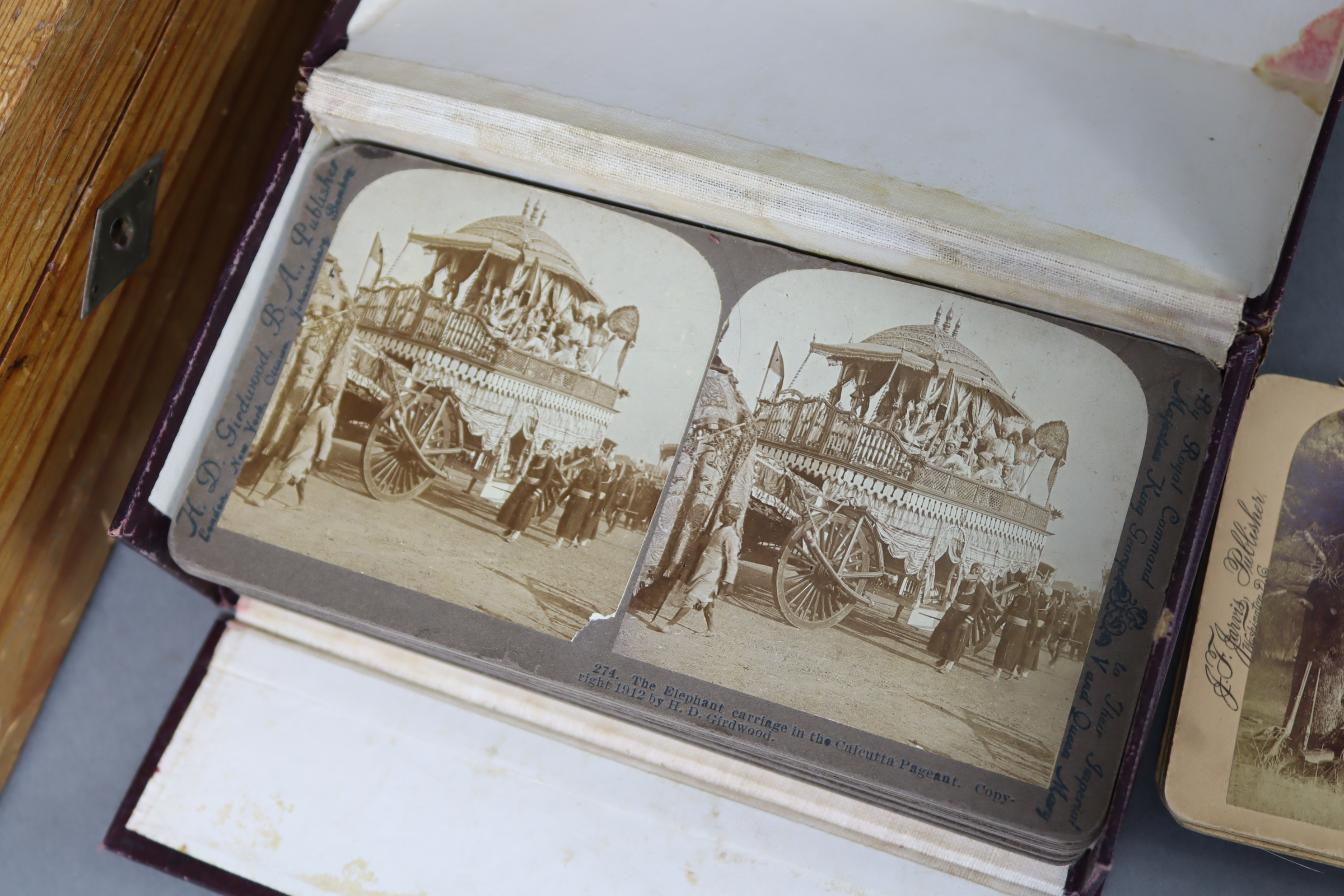 A quantity of assorted stereoview cards; together with a stereo-card viewer; & three stereo-card - Image 4 of 14