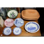 Various items of decorative china, pottery, glassware, etc., part w.a.f.