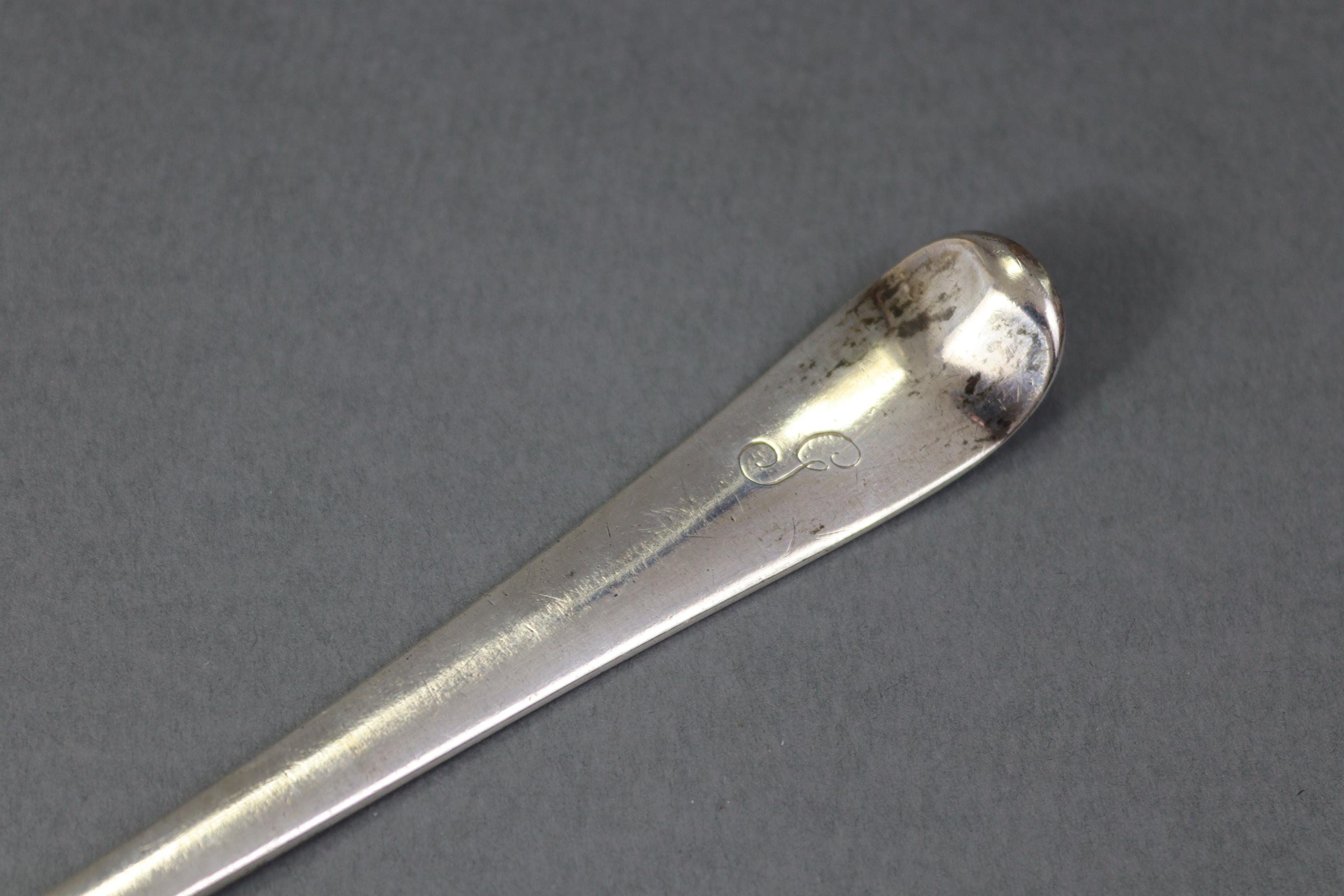 A George III silver Old English pattern soup ladle with plain round bowl, 13¼” long; London 1769, by - Image 6 of 8