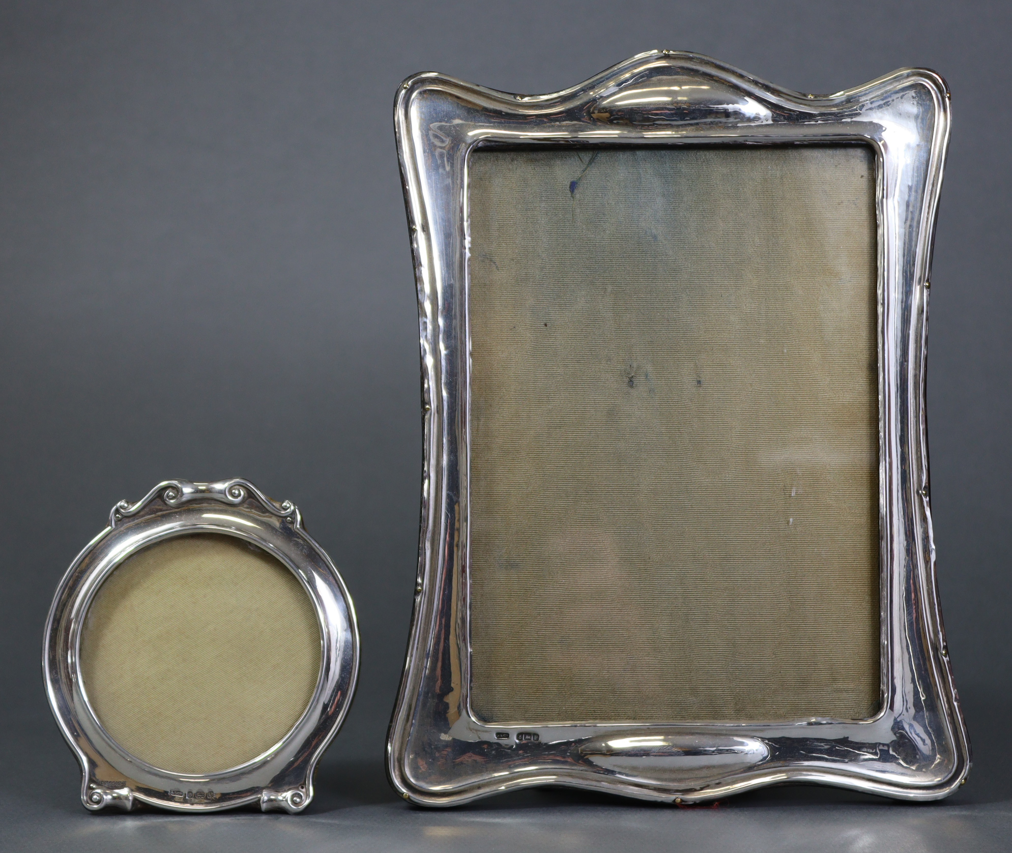A silver rectangular photograph frame in the Art Nouveau style, Birmingham 1914 by Sydney & Co., 7½”