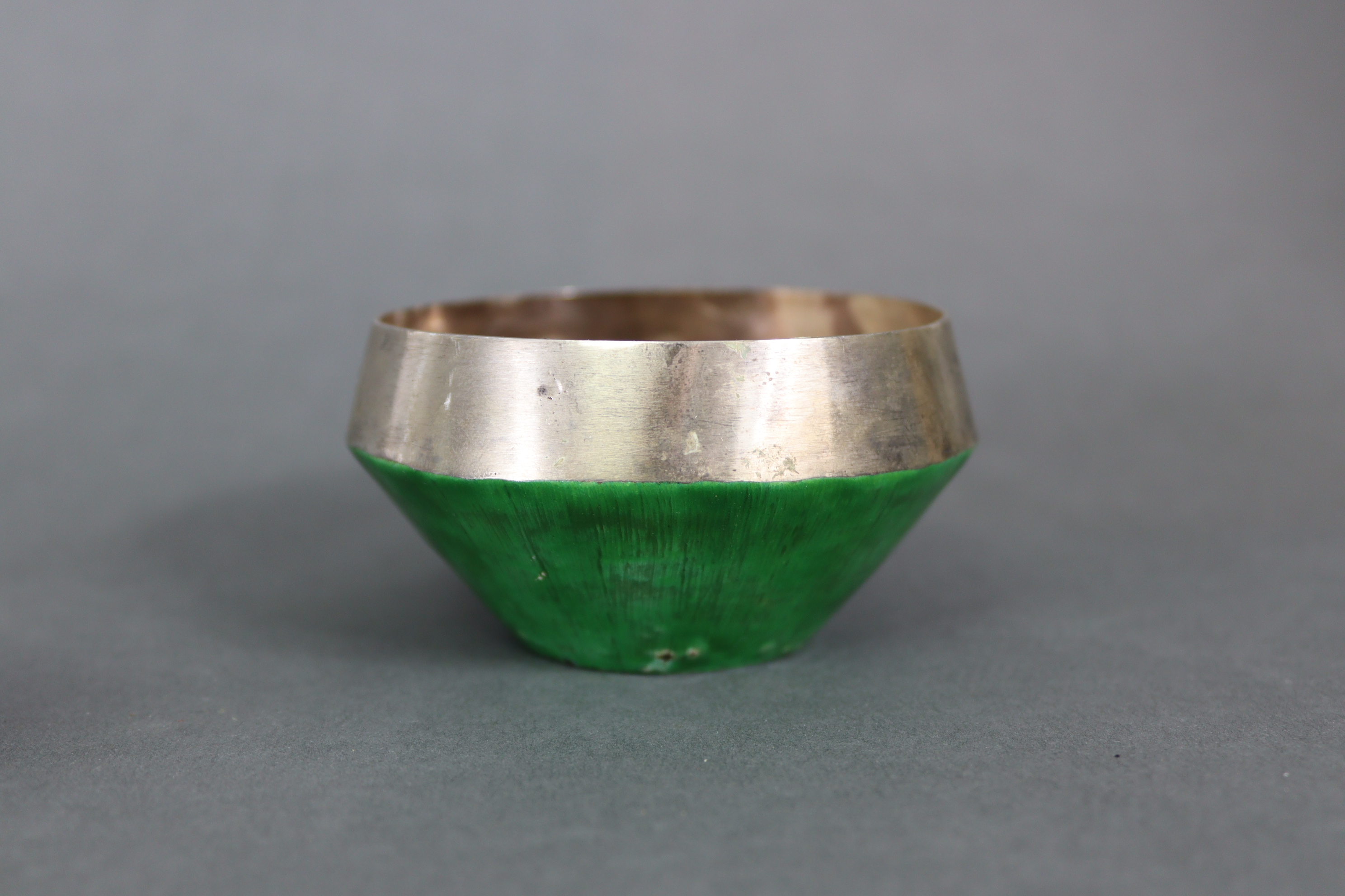 Four eastern enamelled teaspoons; a white metal & green enamelled bowl, 3” diam.; a small silver - Image 4 of 9