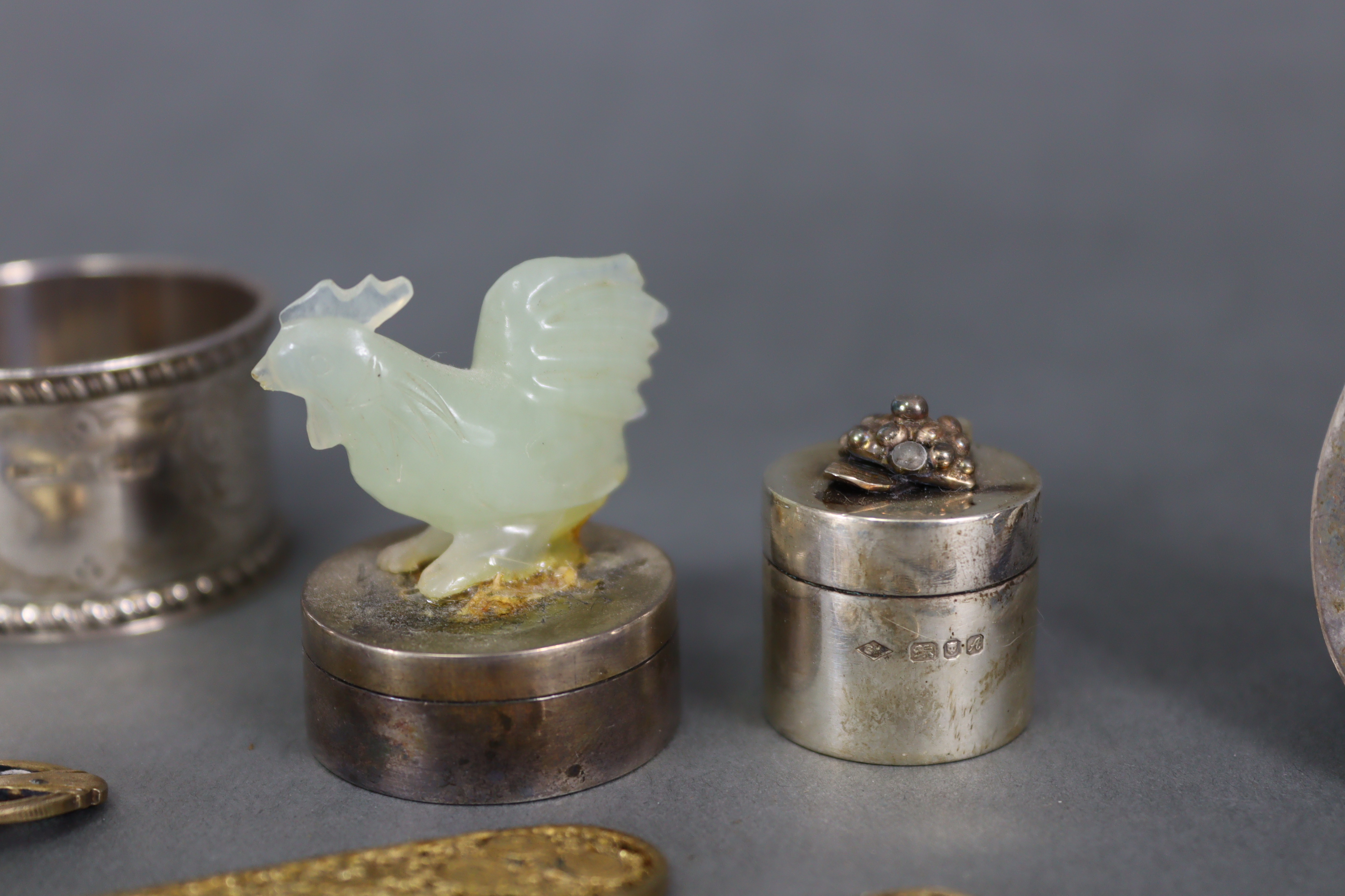 Four eastern enamelled teaspoons; a white metal & green enamelled bowl, 3” diam.; a small silver - Image 9 of 9