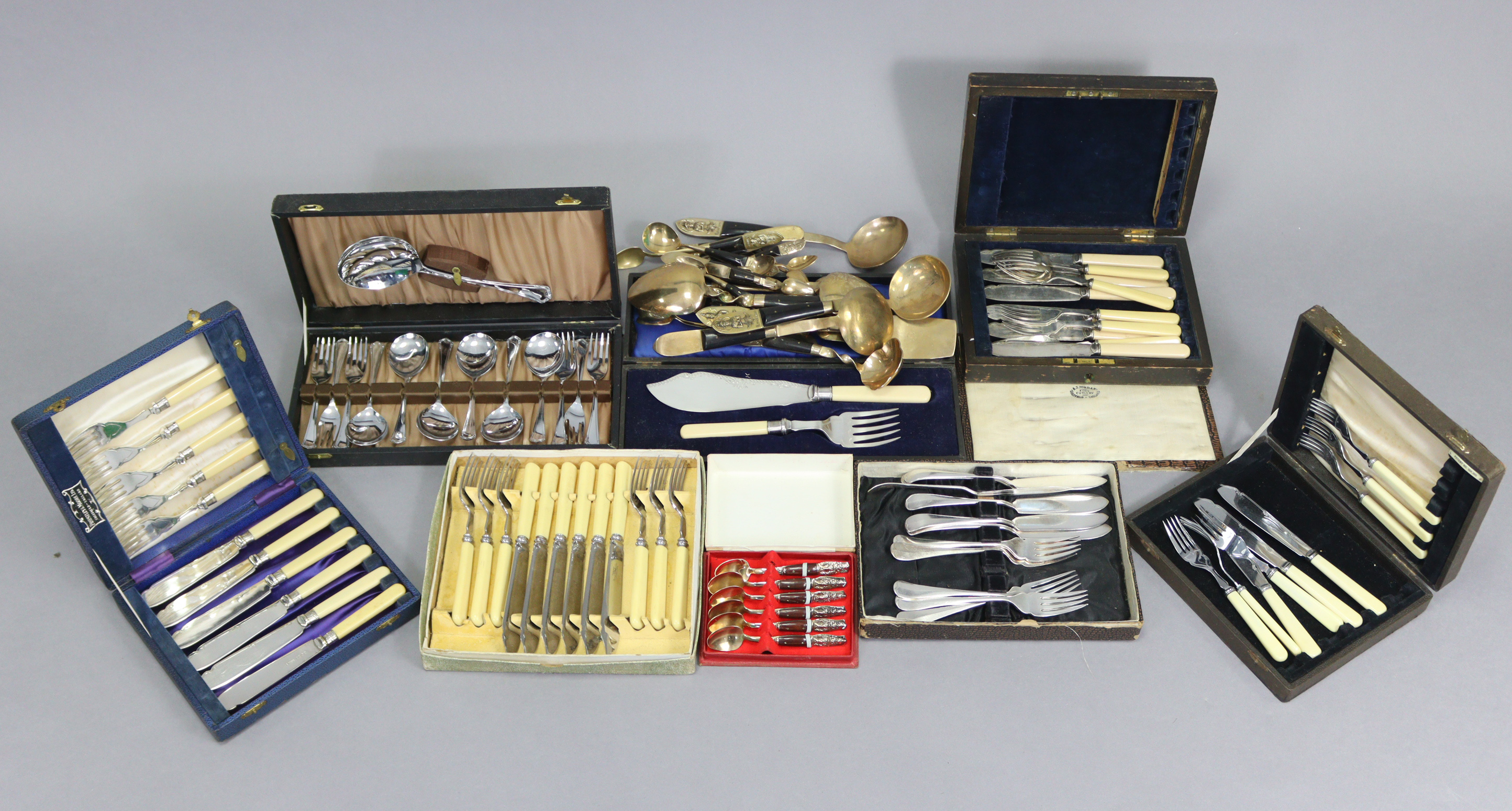 Various items of silver-plated & stainless steel cutlery, cased & uncased.