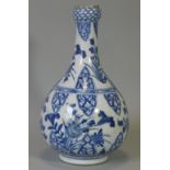 An 18th/19th century Chinese blue & white porcelain ‘garlic-neck’ bottle vase, decorated with sprays