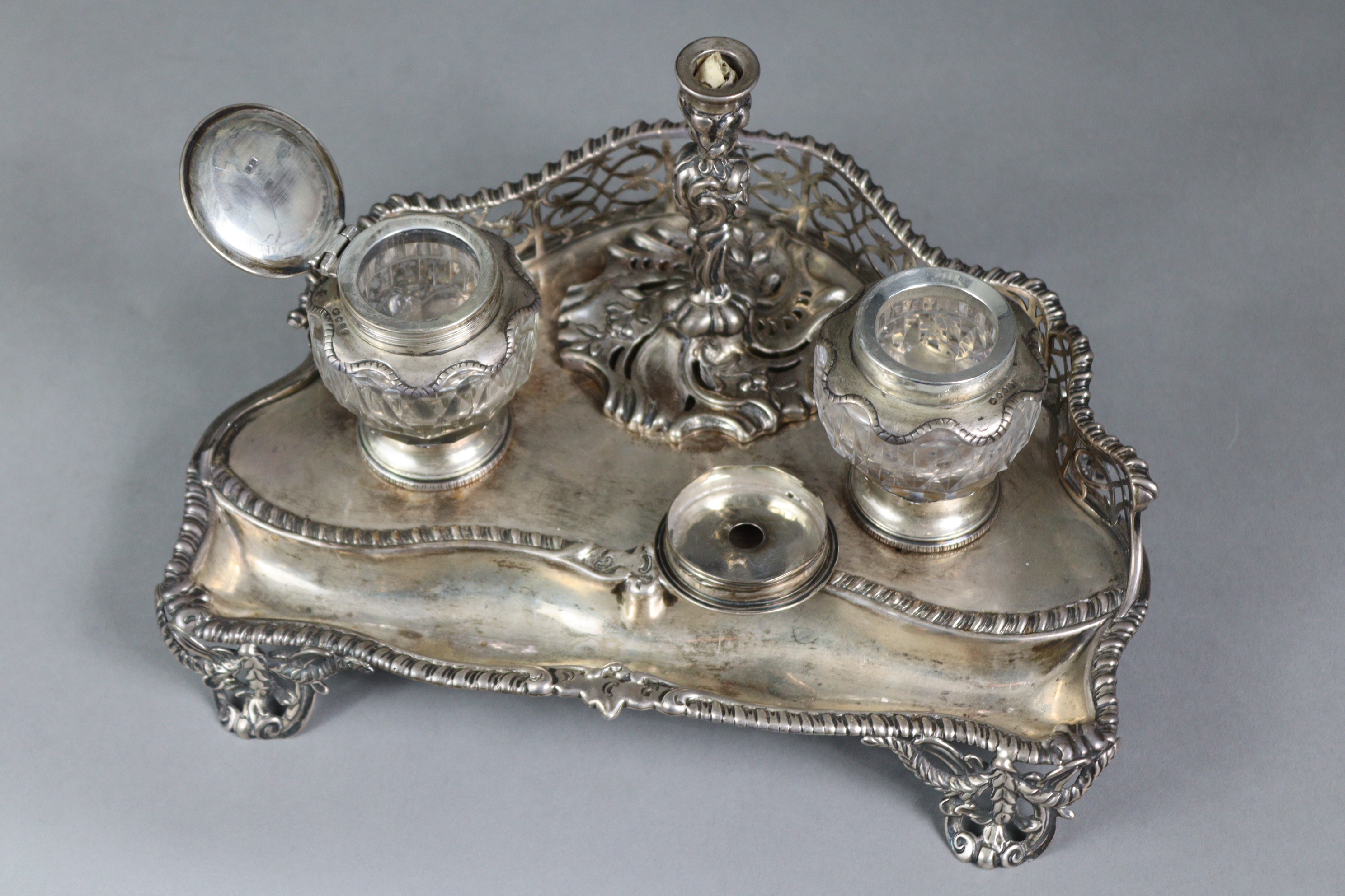 A Victorian silver inkstand of serpentine shape, with pierced gallery, fitted two glass inkwells - Image 2 of 6