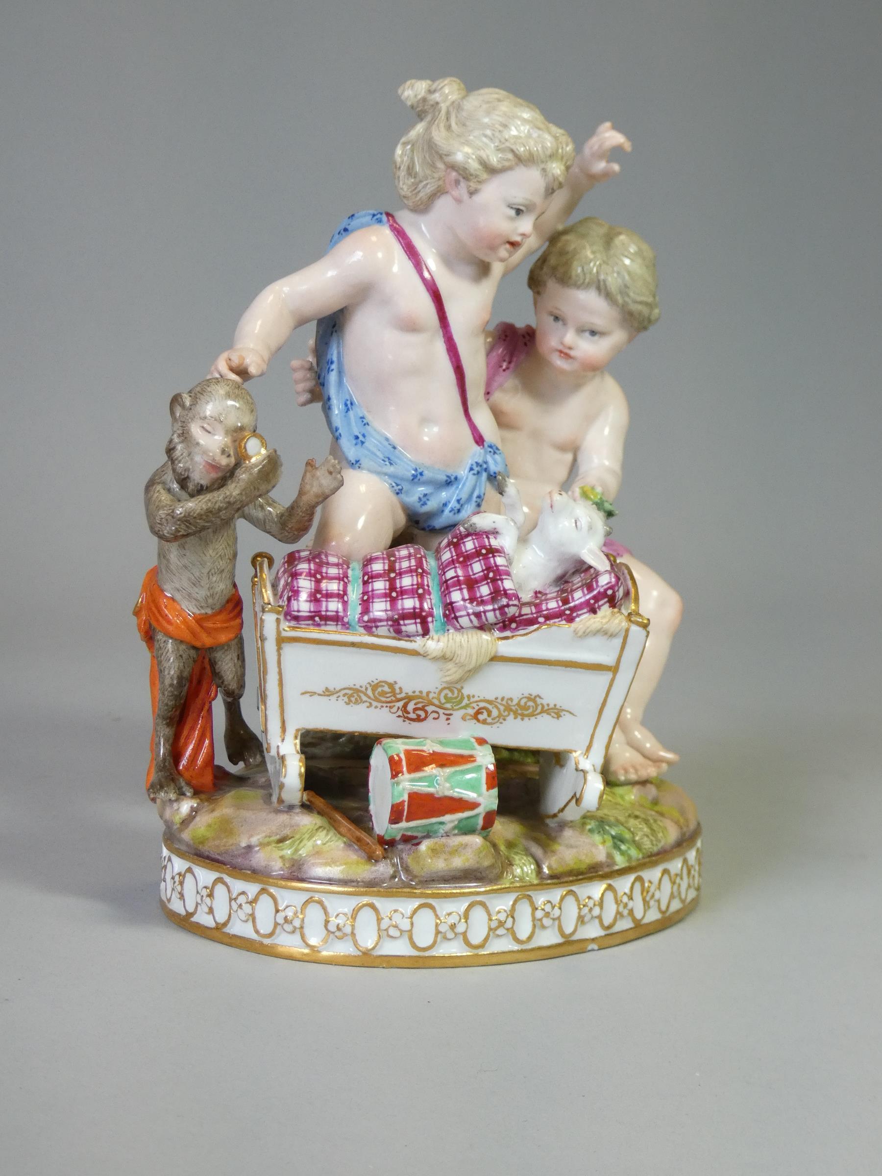 A Meissen porcelain figure group after Schönheit of ‘Two putti playing with a cradle and a monkey - Bild 2 aus 5