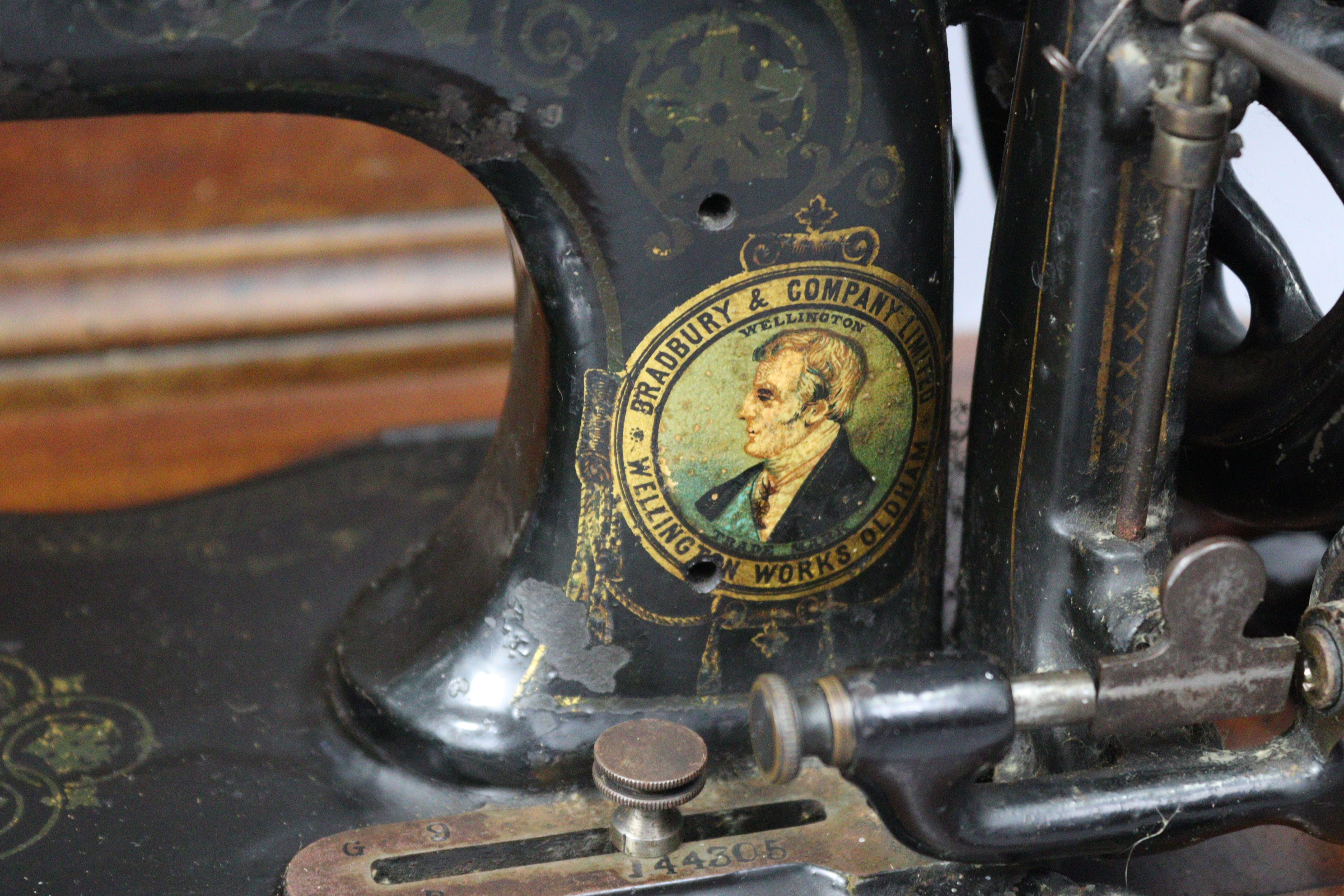 A vintage Bradbury & Company of Wellington Oldham sewing machine, with case. - Image 2 of 4