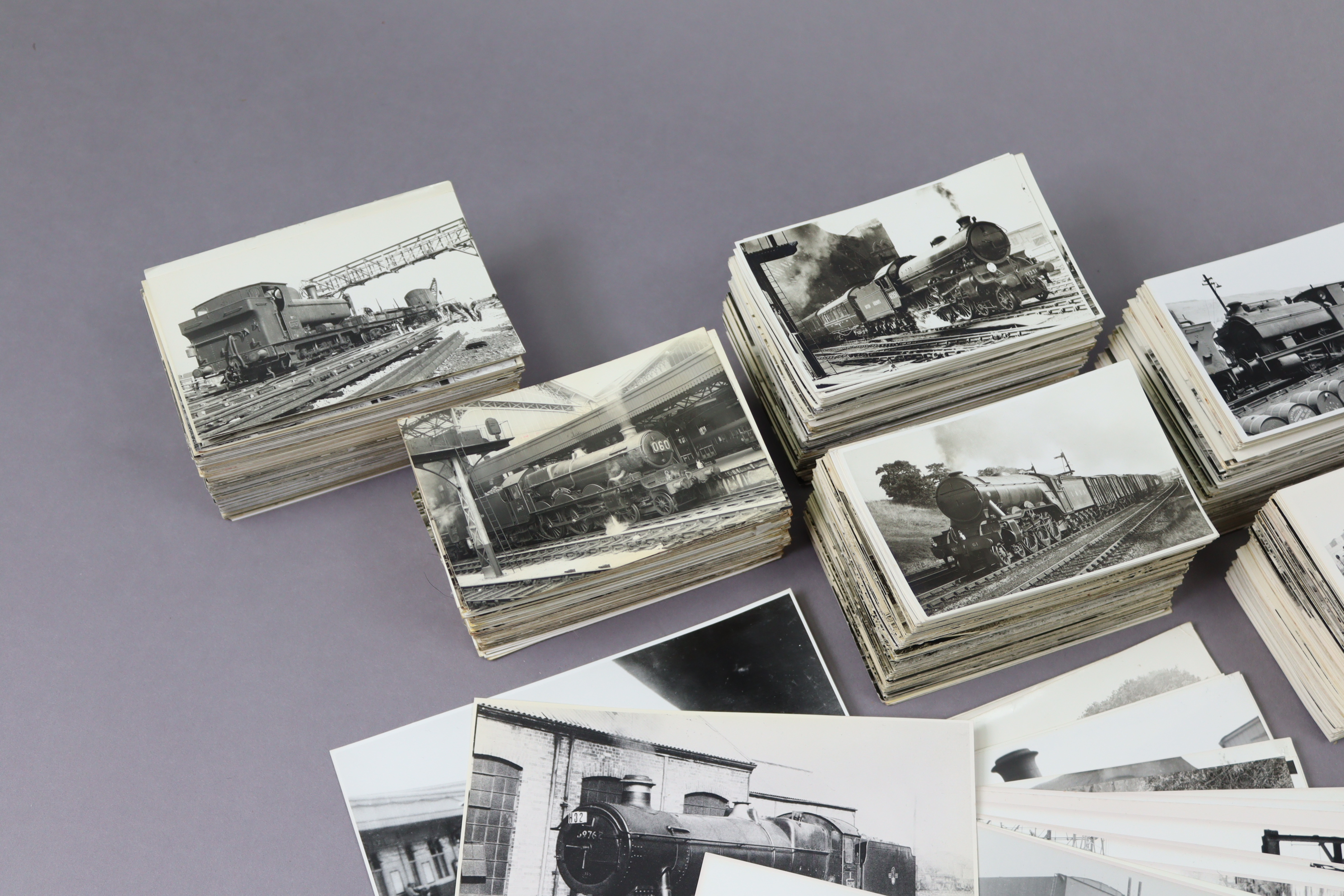A quantity of assorted vintage British Rail & steam engine photographs & postcards. - Image 2 of 4
