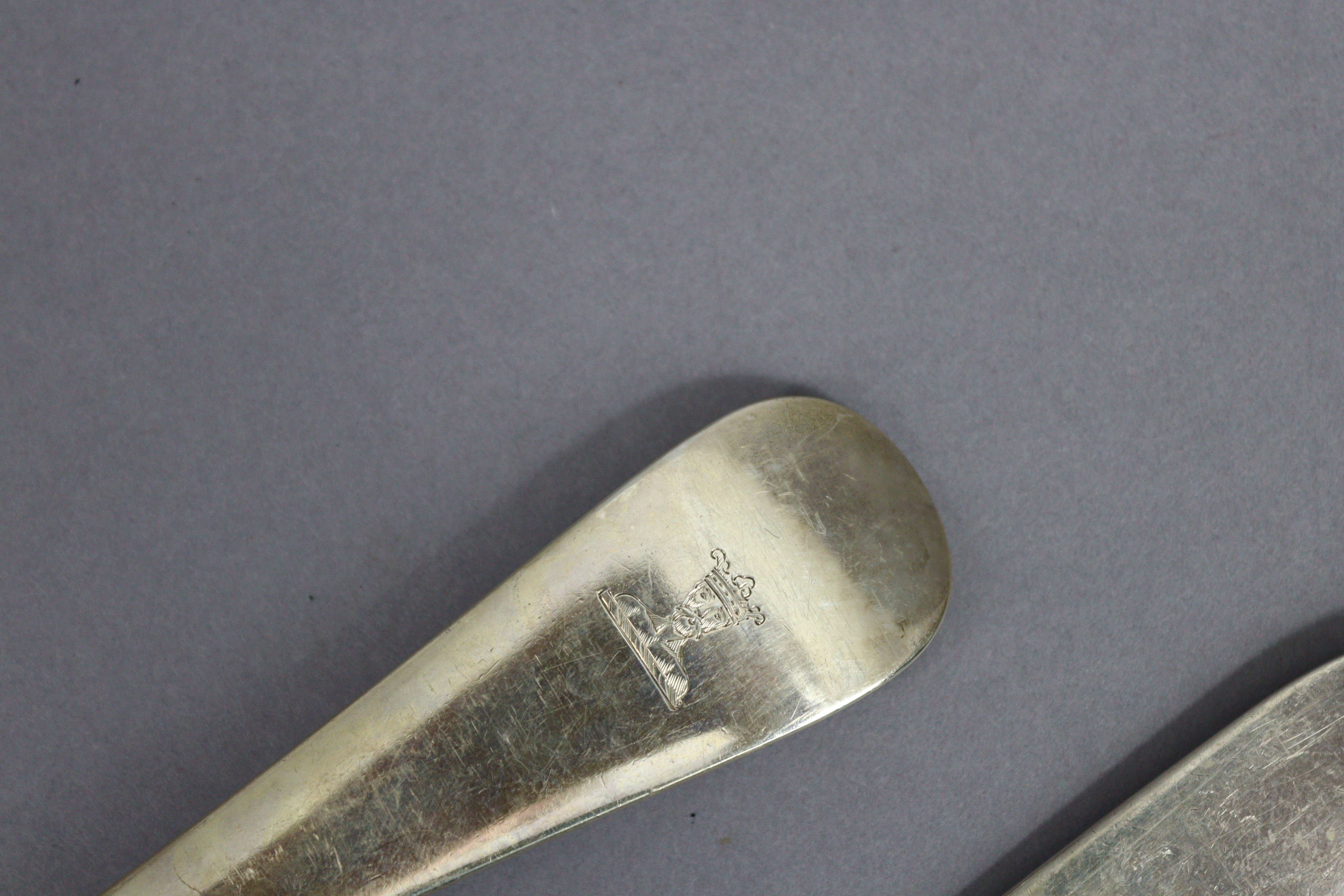 A late Victorian Hanoverian rat-tail basting spoon, 11.75” long, London 1895, by Wm. Gibson & John - Image 4 of 5