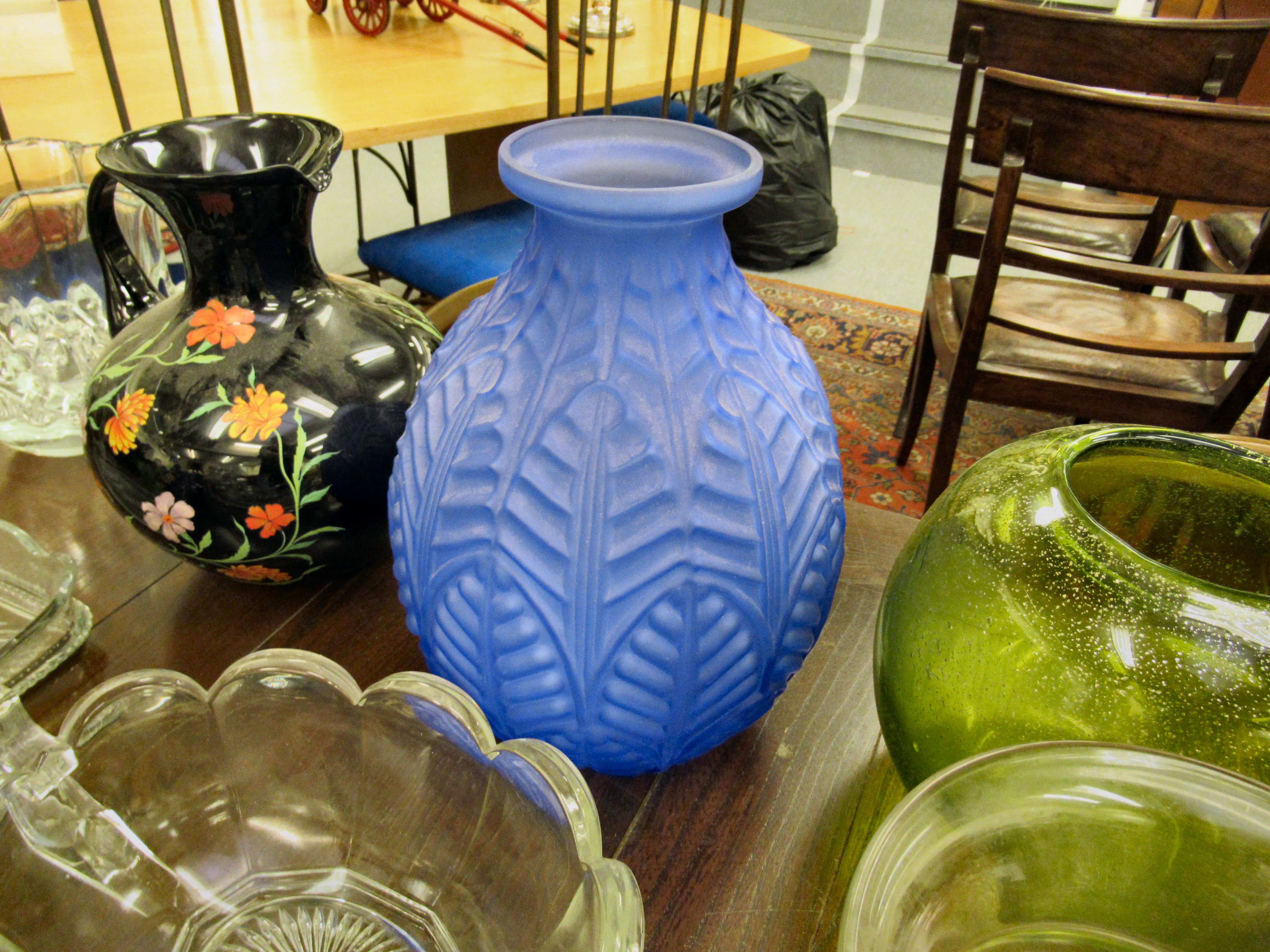 Decorative coloured and other glassware: to include two similar moulded pineapple design covered - Image 3 of 3