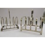 A silver wire four division toastrack,