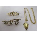 Yellow metal jewellery, set with various pearls and coloured stones, viz.