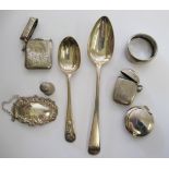 Silver collectables: to include an Edwardian vesta case with engraved decoration Birmingham 1908