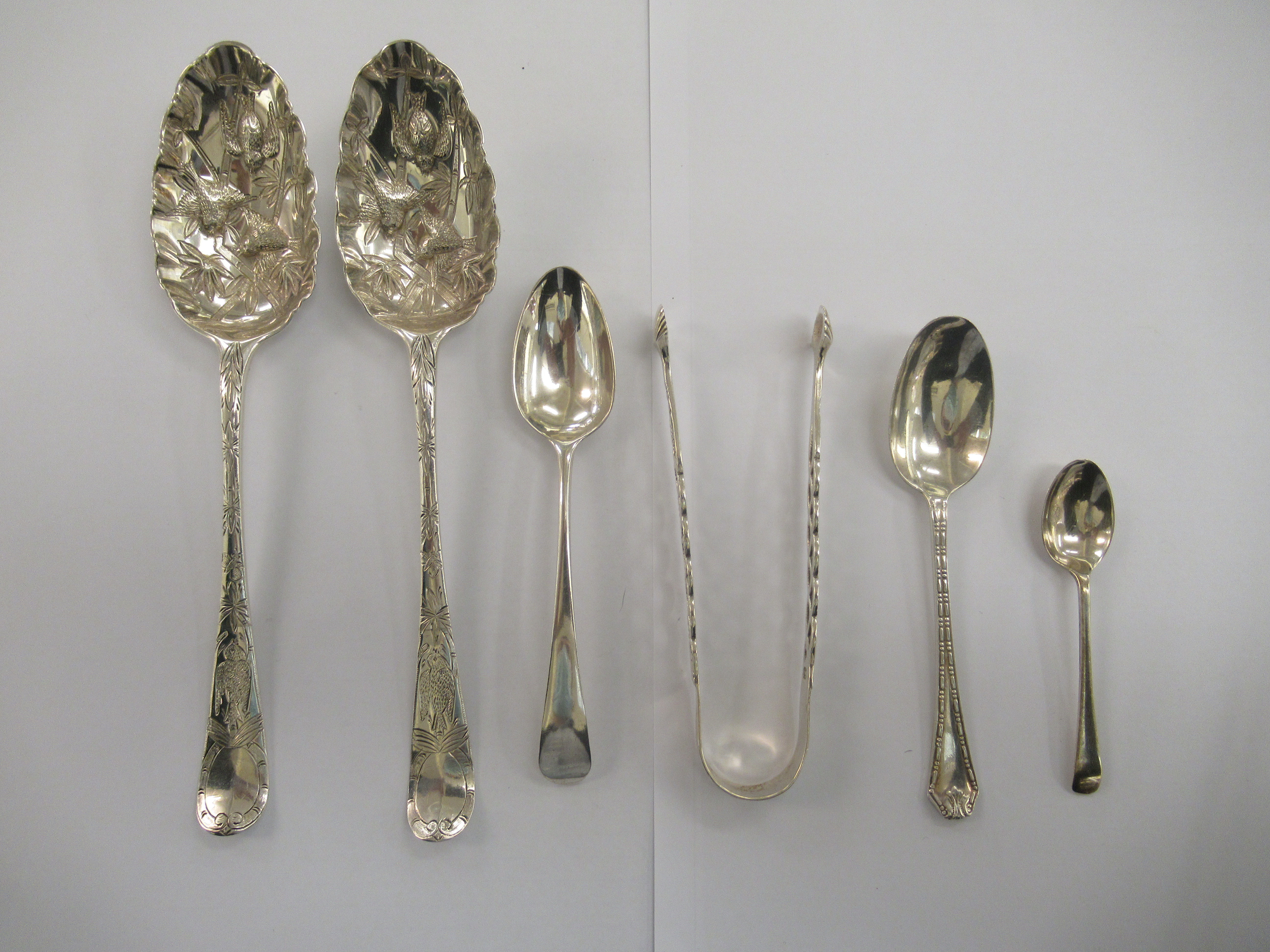 Silver collectables: to include a pair of Georgian berry spoons indistinct marks 11