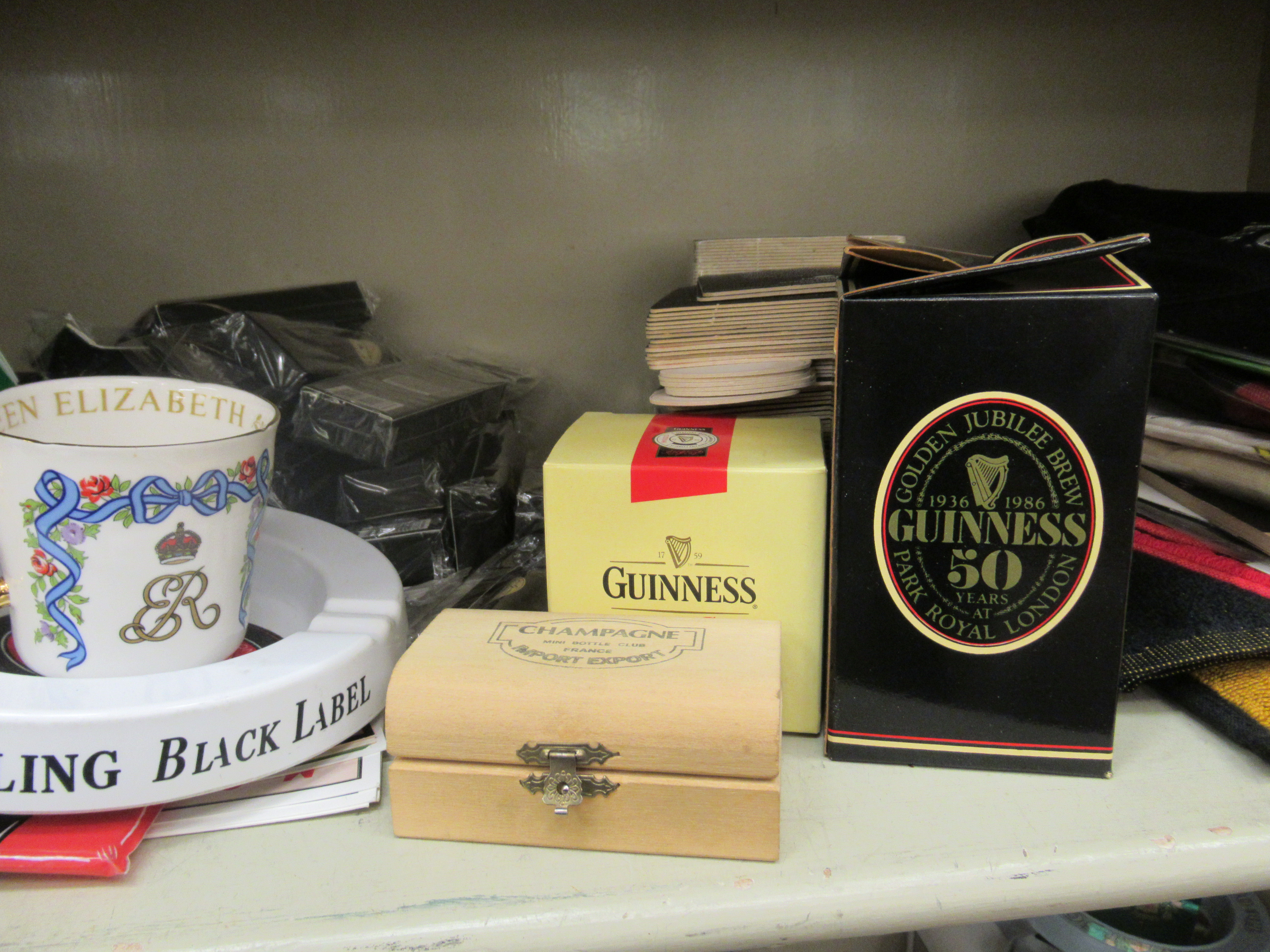 Brewery and other promotional giftware: to include Guinness collectables; - Image 3 of 7