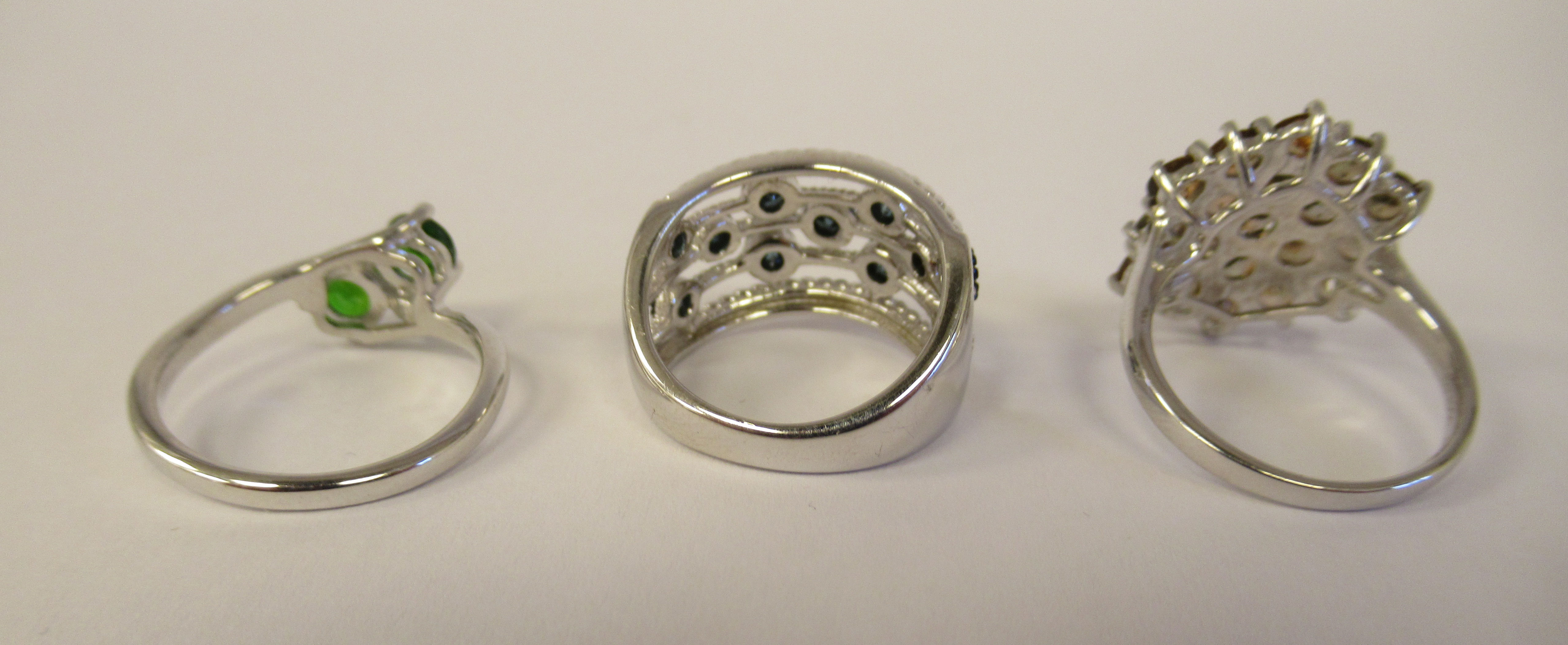 Sterling silver mounted jewellery: to include a cluster ring, - Image 9 of 10