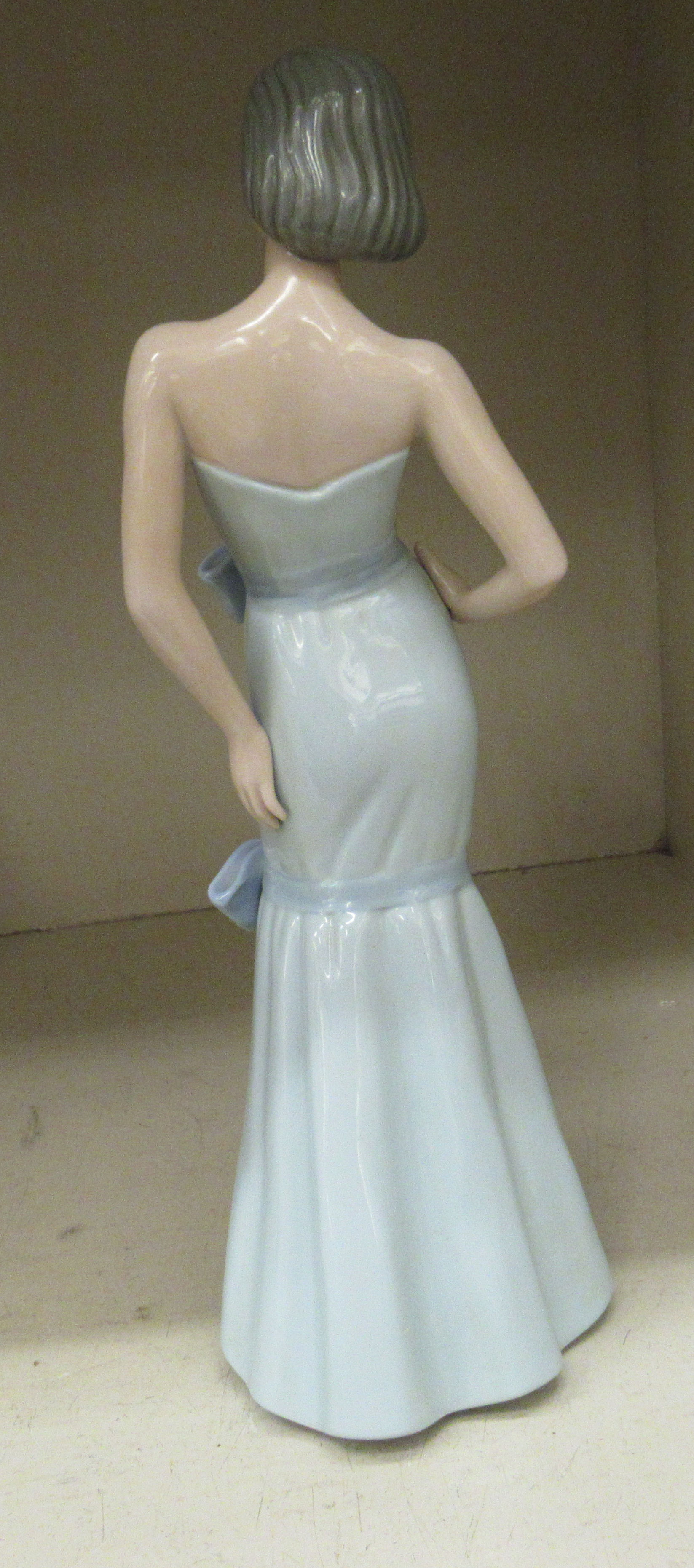 Three Nao porcelain figures: to include a woman wearing an evening dress 12''h OS5 - Image 4 of 5