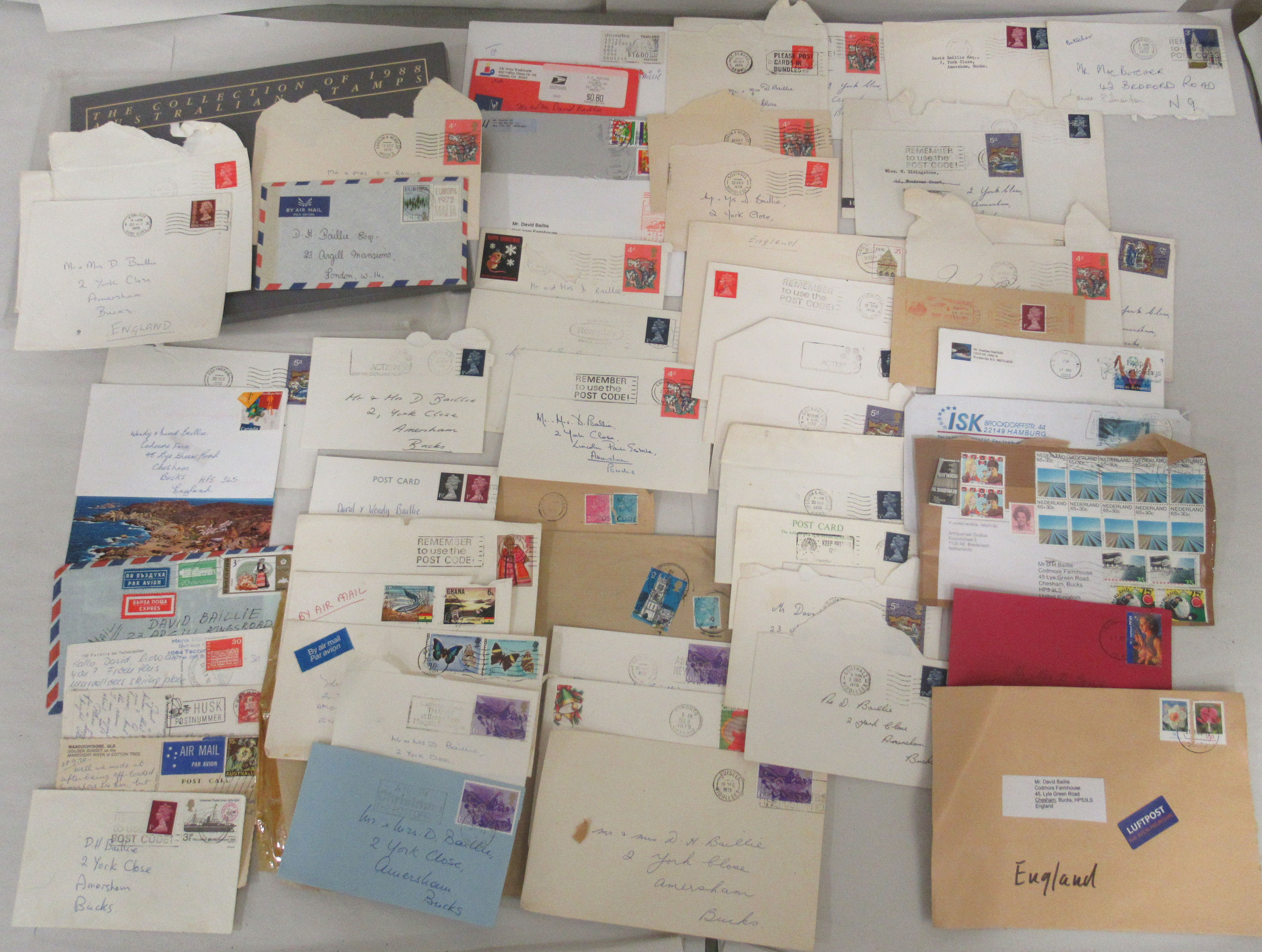 Uncollated British and other used postage stamps: to include Australian, Dutch and USA issues