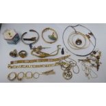 Yellow and white metal costume jewellery: to include a 9ct gold filled hinged bangle