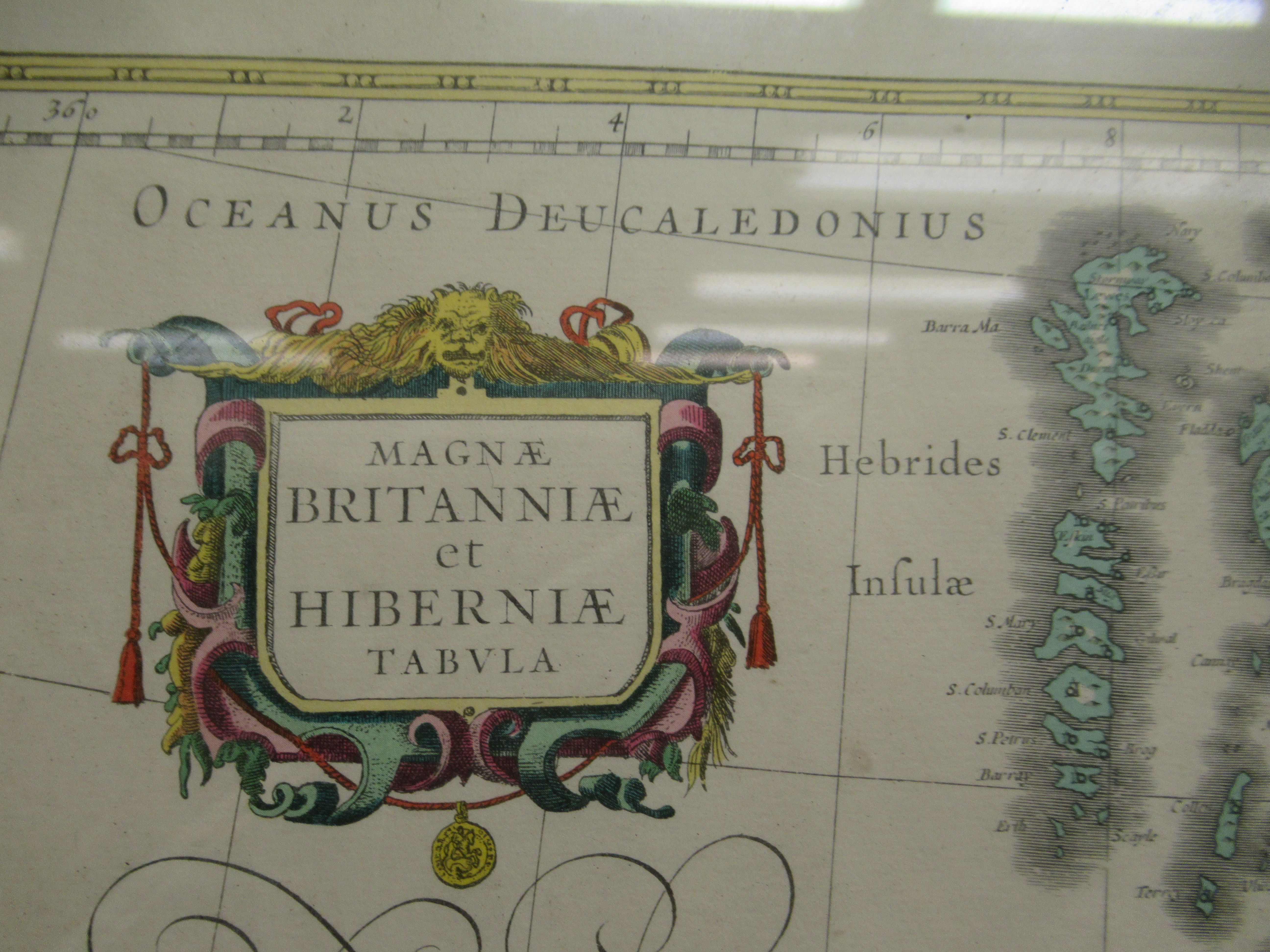 A reproduction print of an early 17thC Willem and Johan Blaeu  coloured map 'Magnae Britanniae et - Bild 4 aus 4