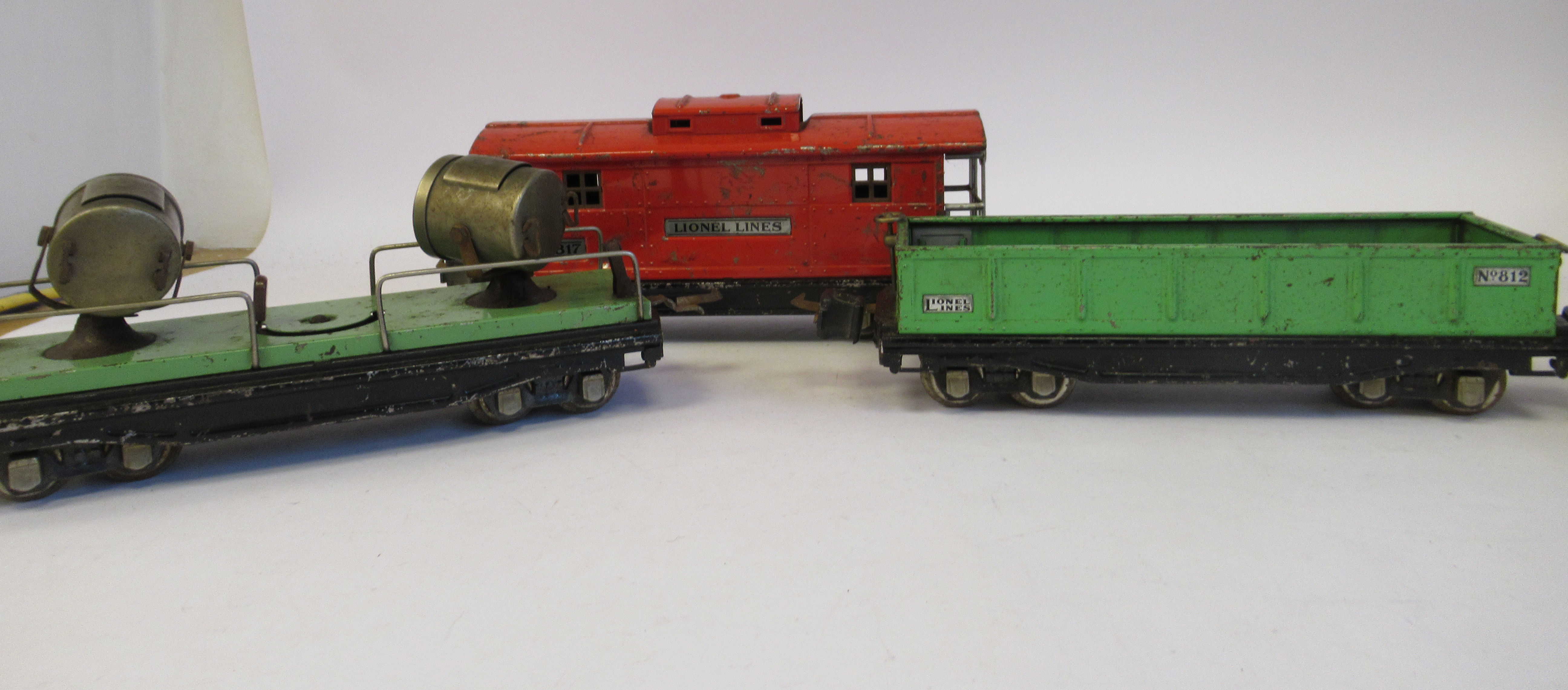 A Lionel Corporation NY, Lionel Lines 0 gauge electric 2-4-2 model railway locomotive and tender - Image 7 of 12