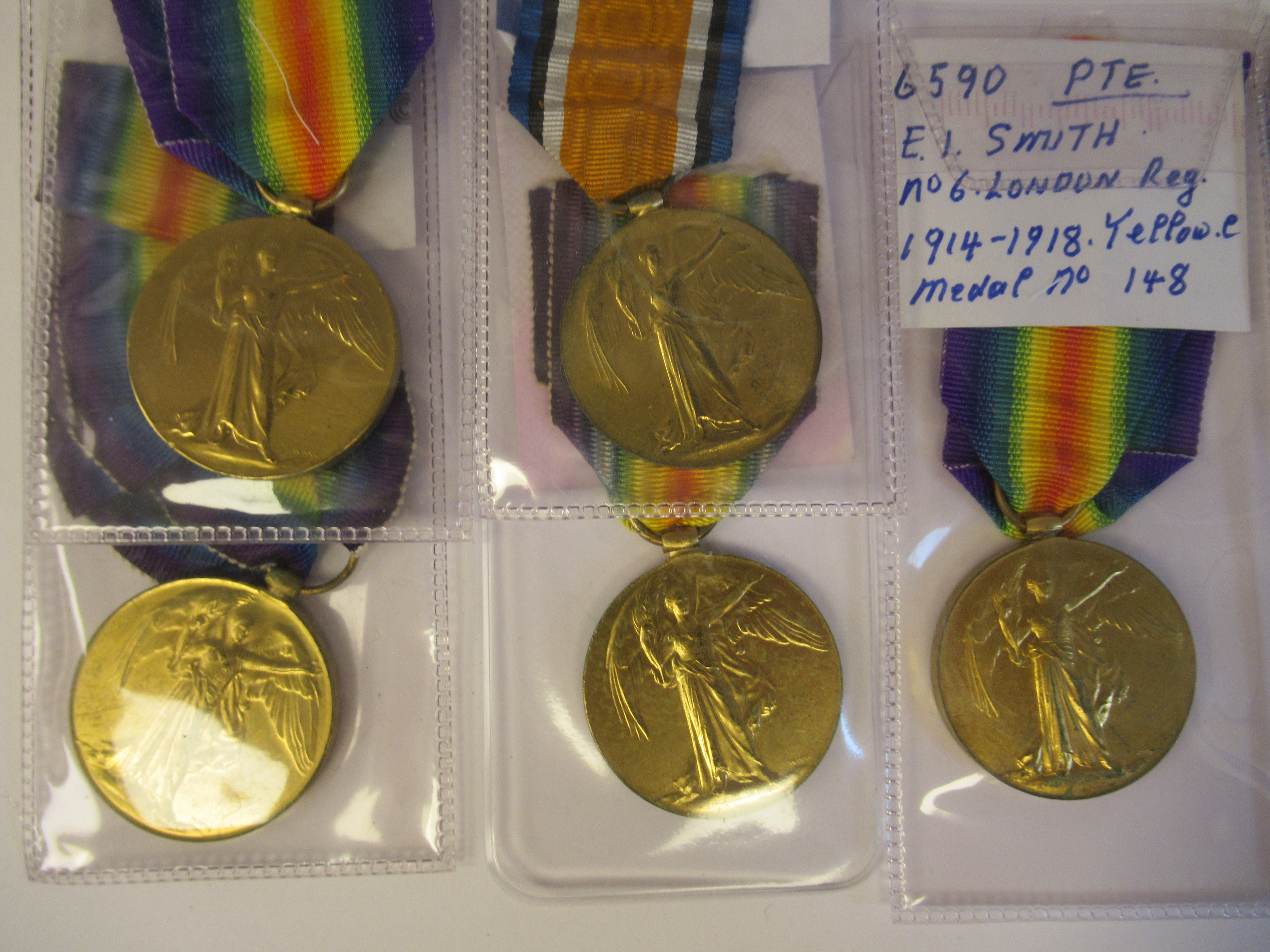 Twenty-four Great War 1914-1918 British service medals on ribbons, viz. 46481, Gnr. E. Williamson - Image 9 of 16