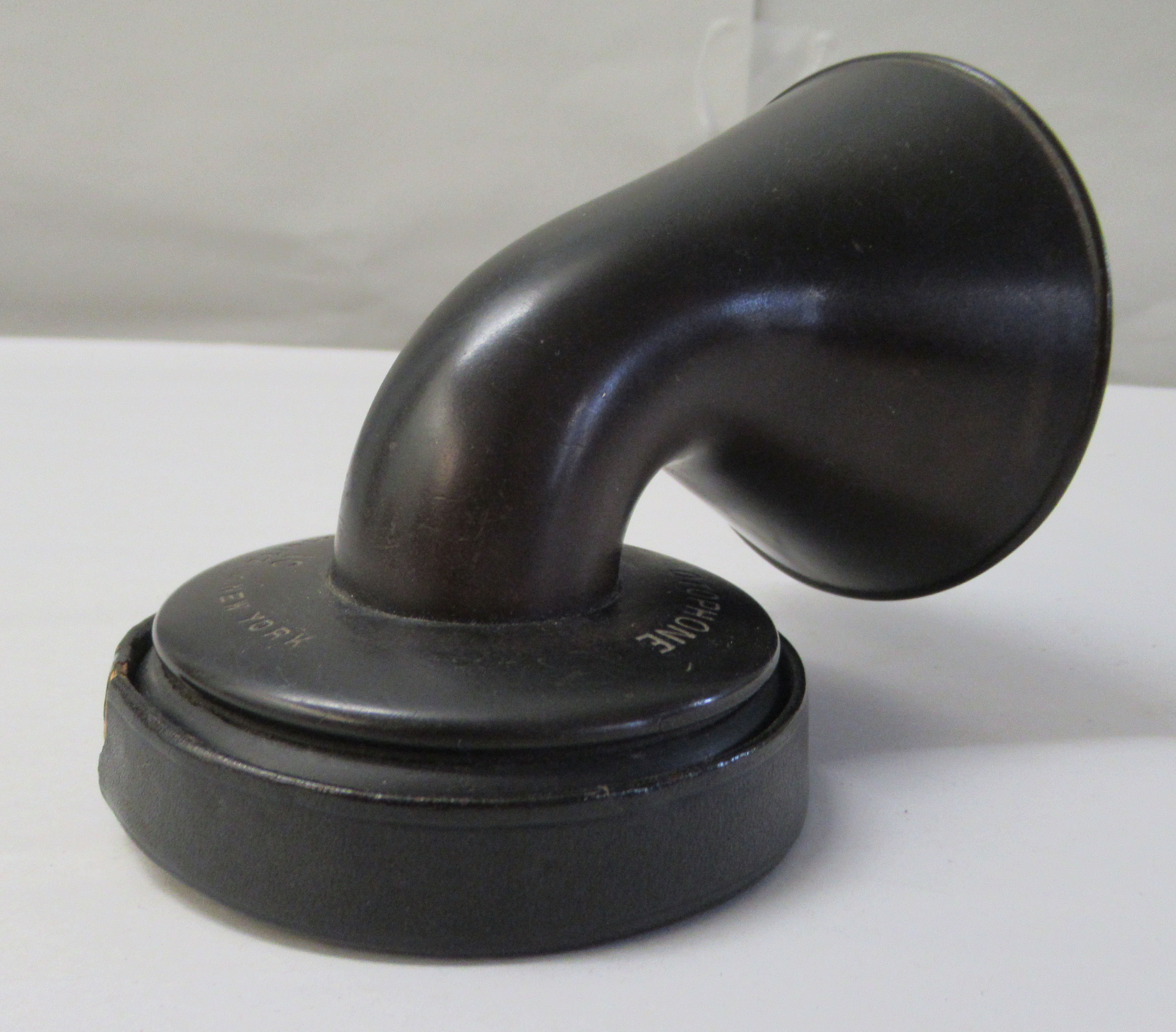 A late 19th/early 20thC EB Meyrowitzinc US made Otophone with a moulded card dust cover  approx. 3. - Image 3 of 6