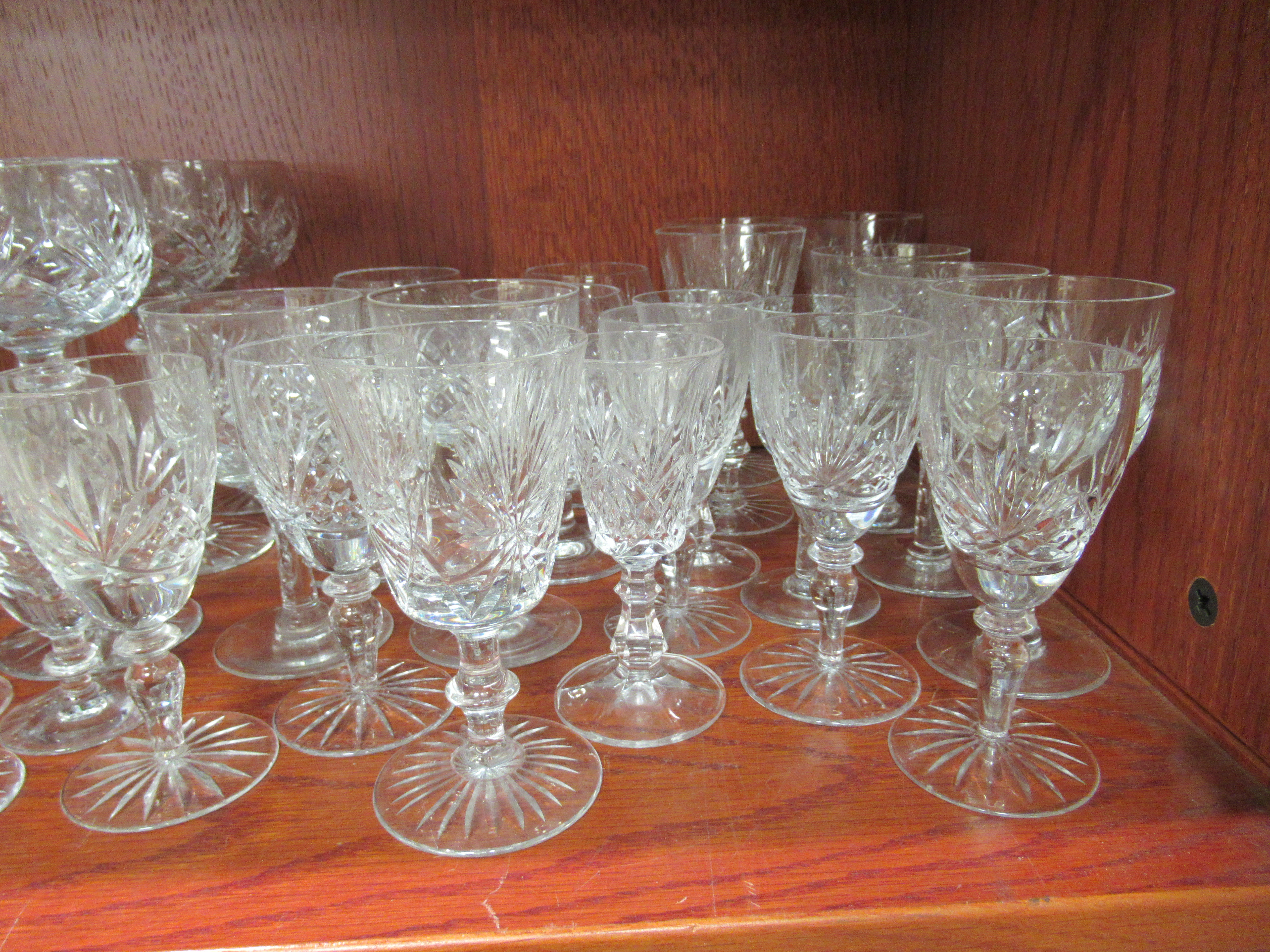 Domestic glassware: to include a set of six lead crystal hock glasses - Image 4 of 6