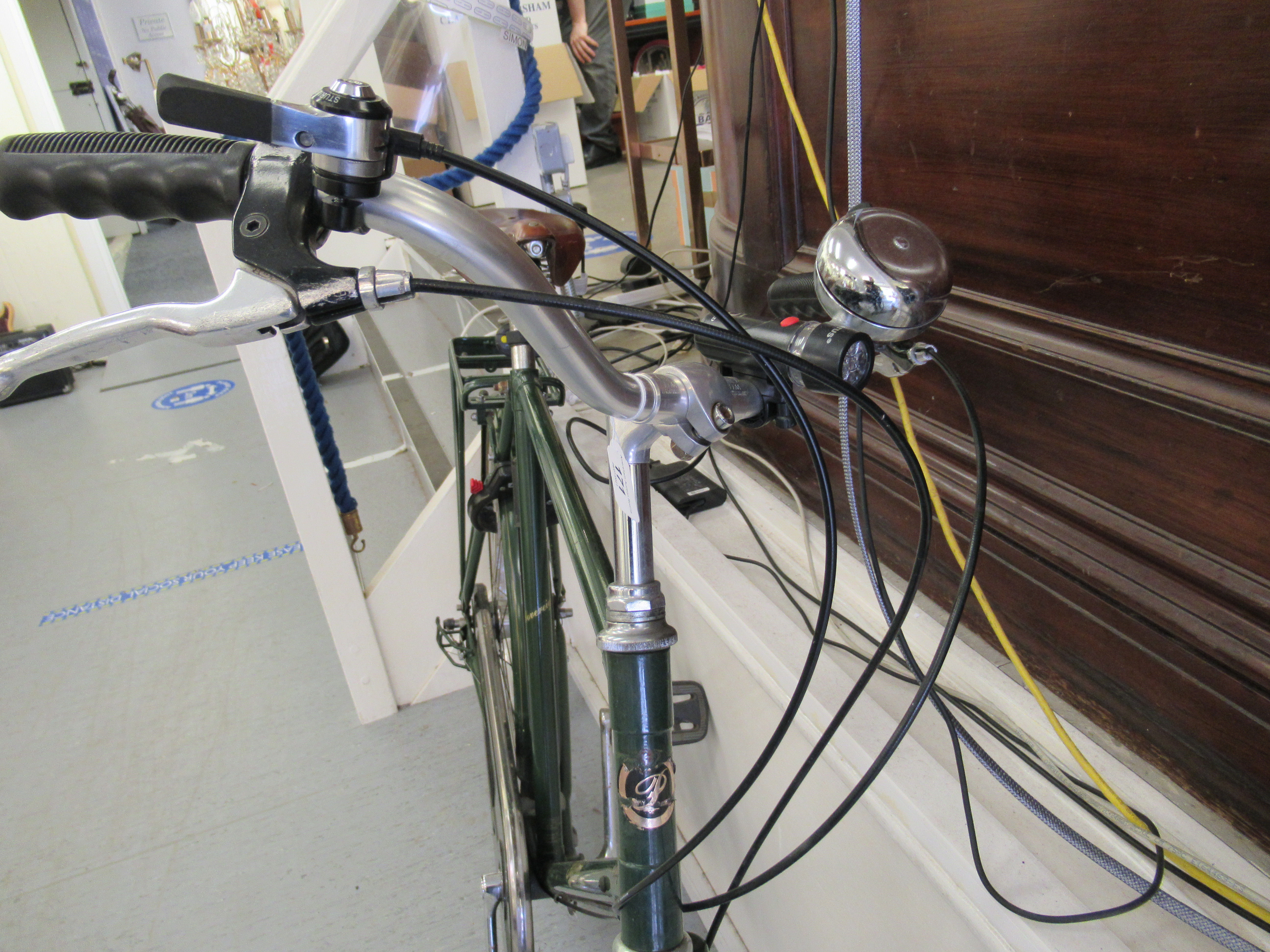 A gentleman's Pashley Prospero bicycle, in British racing green livery with a Brooks moulded hide - Image 5 of 5