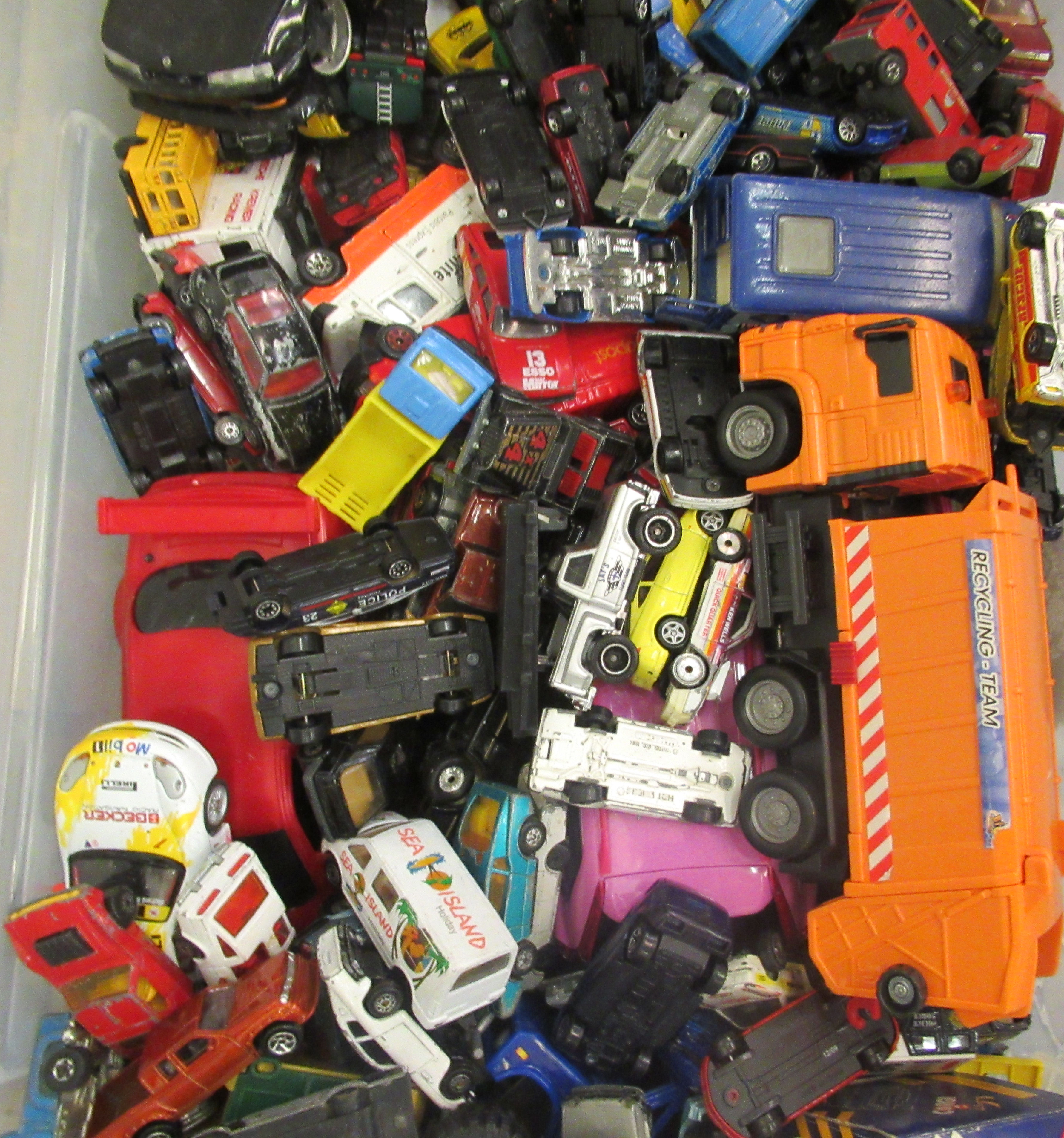 Uncollated diecast model vehicles, trucks, sports cars and emergency services: to include Matchbox - Image 3 of 4